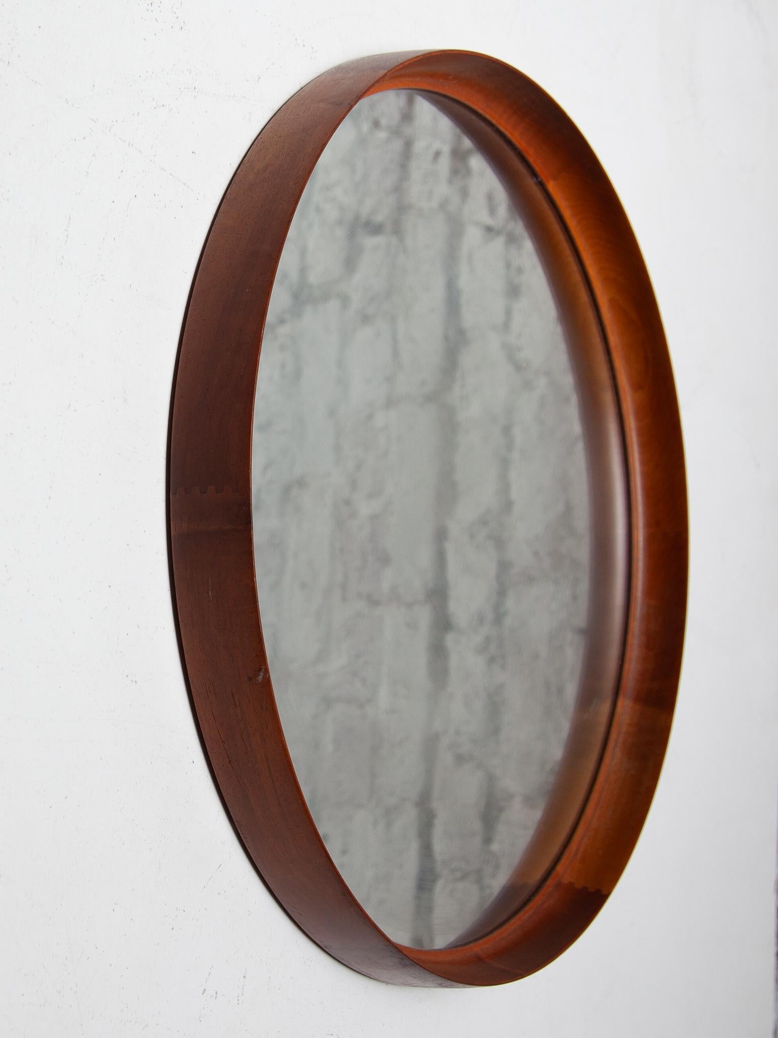  Uno and Osten Kristiansson for Luxus Vittsjö, Sweden Round Teak Wall Mirror  For Sale 2