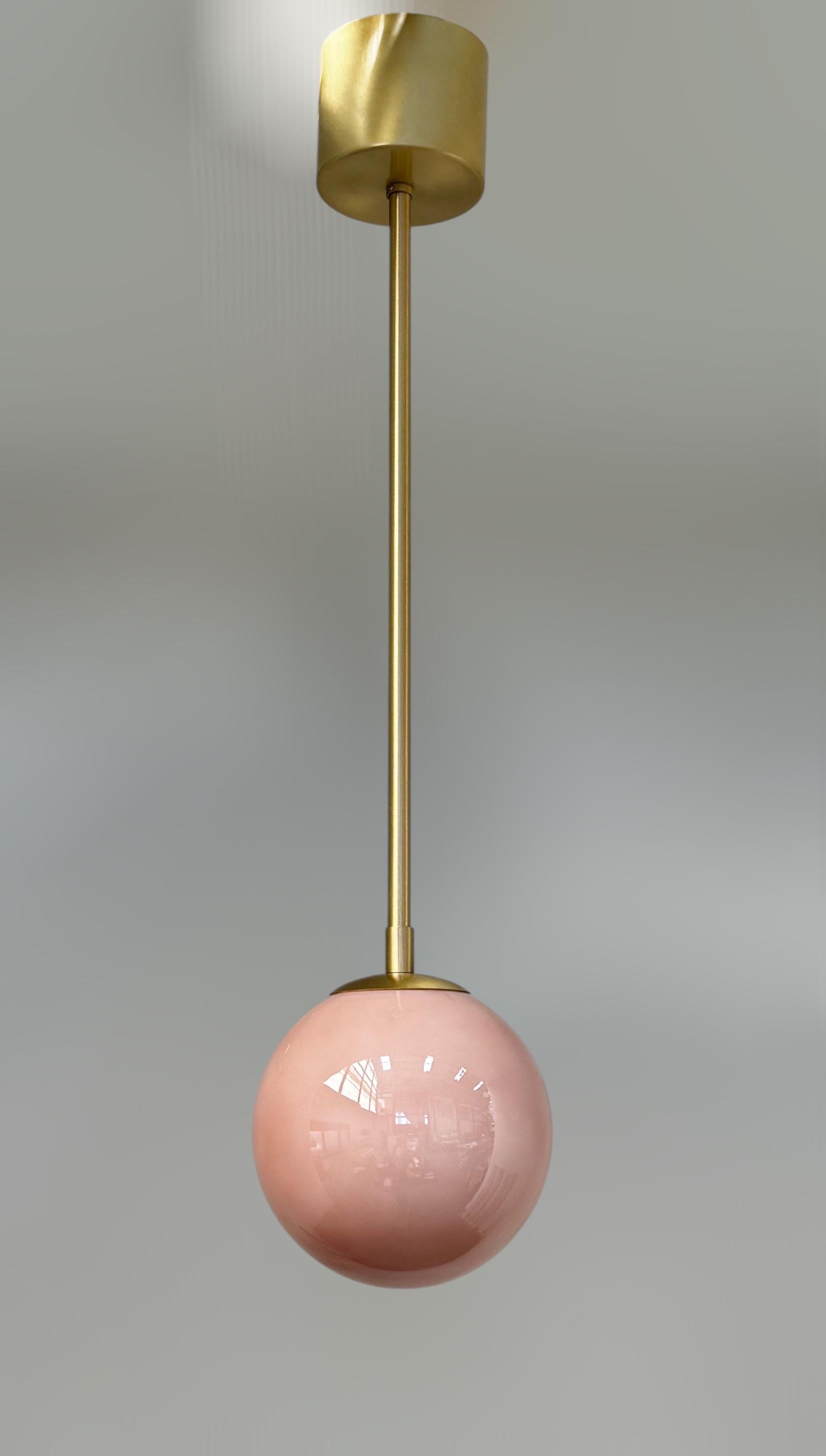 Colgante UNO GLOBE de Fabio Ltd Moderno de mediados de siglo en venta