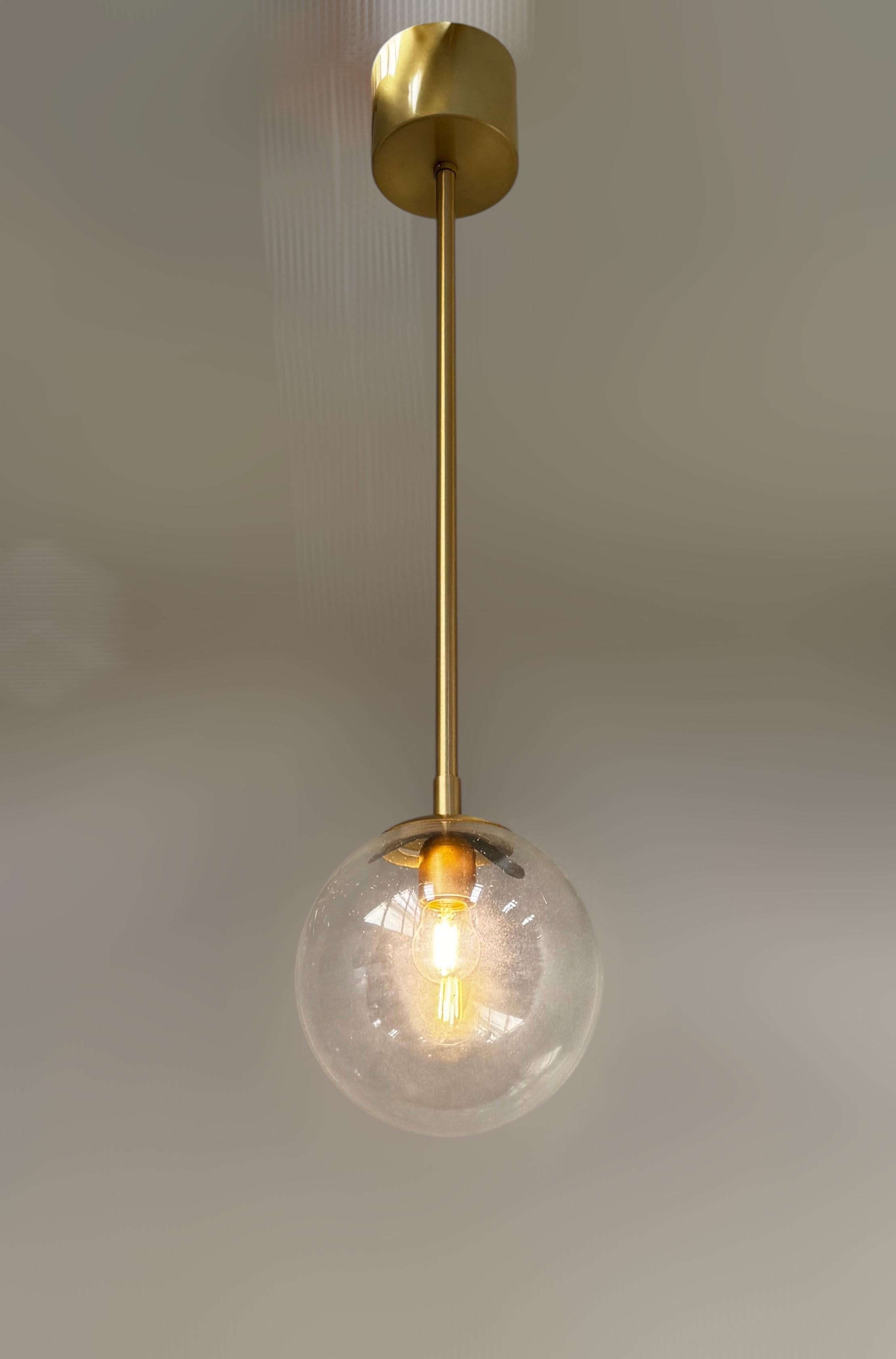 UNO GLOBE Pendant by Fabio Ltd In New Condition For Sale In Los Angeles, CA