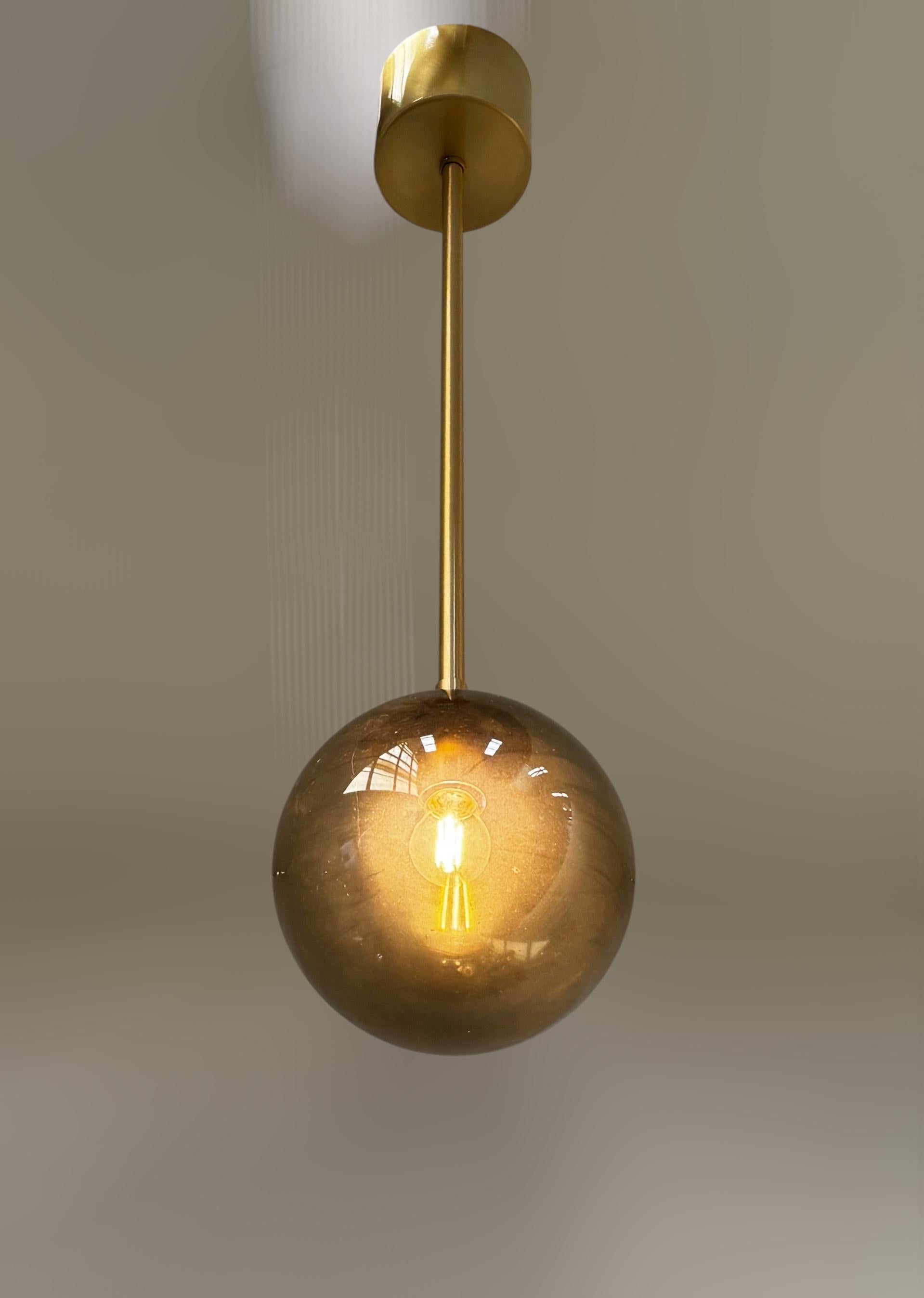 Colgante UNO GLOBE de Fabio Ltd Siglo XXI y contemporáneo en venta