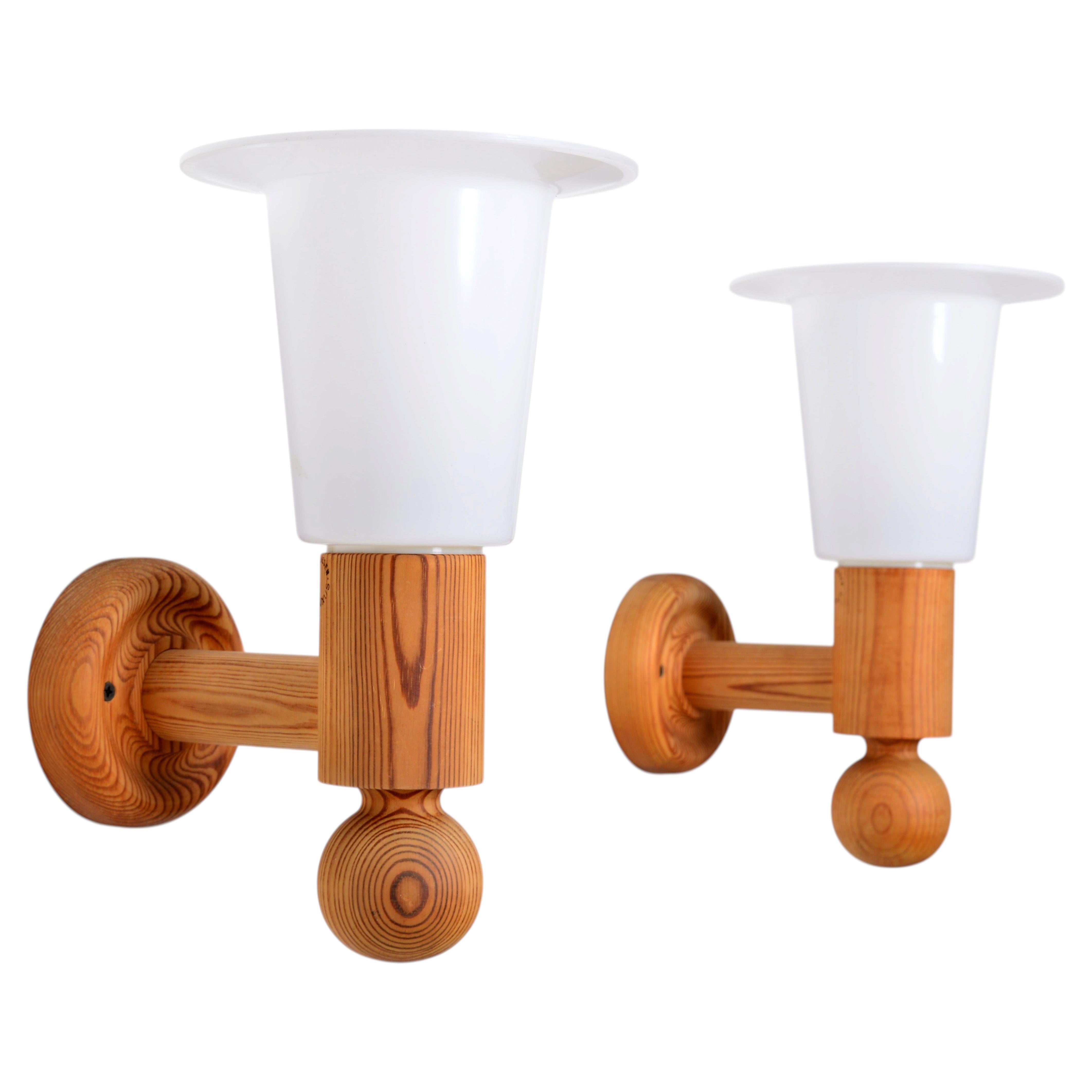 Uno Kristiansson Luxus Sweden Wall Lights / Sconces Solid Pine Sweden, 1960s