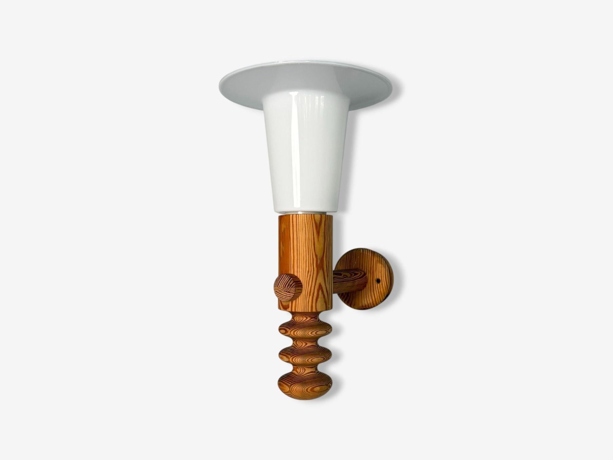 Uno Kristiansson, Swedish Modern, Pine, Fabric, Wall Sconce, Sweden, 1970s For Sale 2