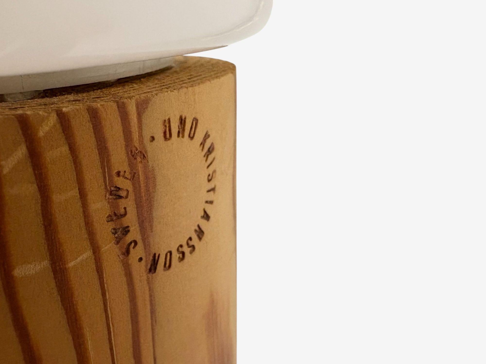Uno Kristiansson, Swedish Modern, Pine, Fabric, Wall Sconce, Sweden, 1970s For Sale 3