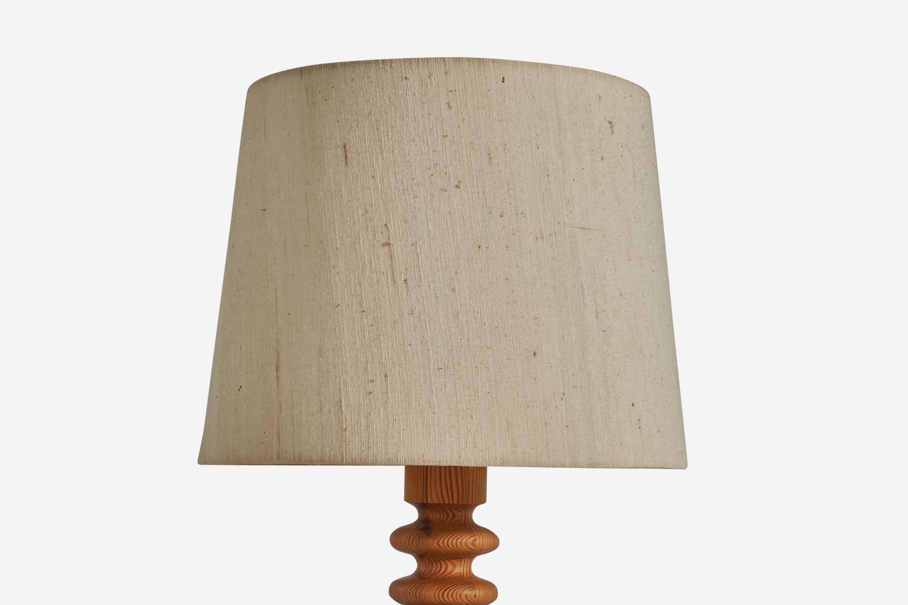 Swedish Uno Kristiansson, Table Lamp, Solid Pine, Beige Fabric, Luxus, Sweden, 1960s For Sale