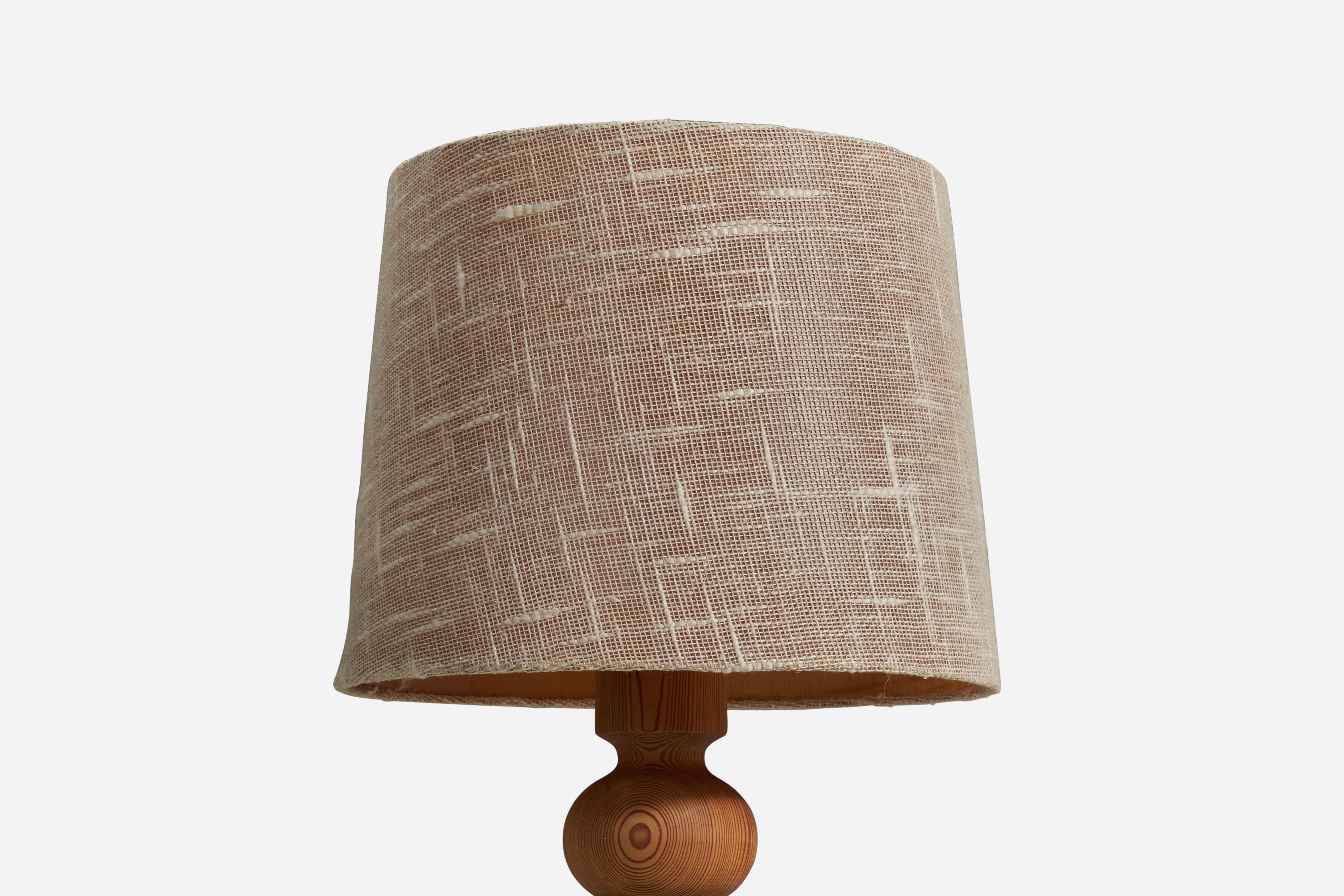 Swedish Uno Kristiansson, Table Lamp, Solid Pine, Beige Fabric, Luxus, Sweden, 1960s For Sale