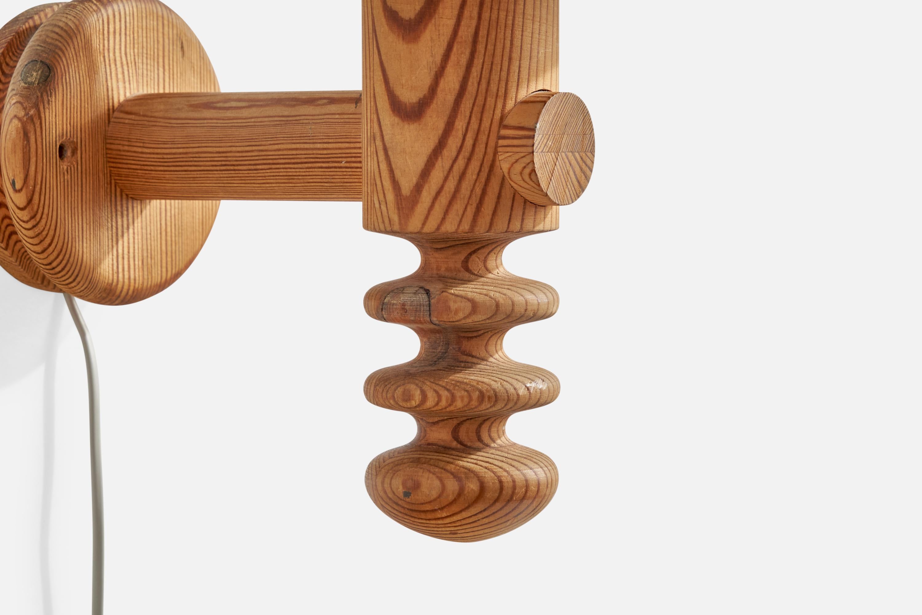 Uno Kristiansson, Wall Light, Pine, Fabric, Sweden, 1970s Tela en venta