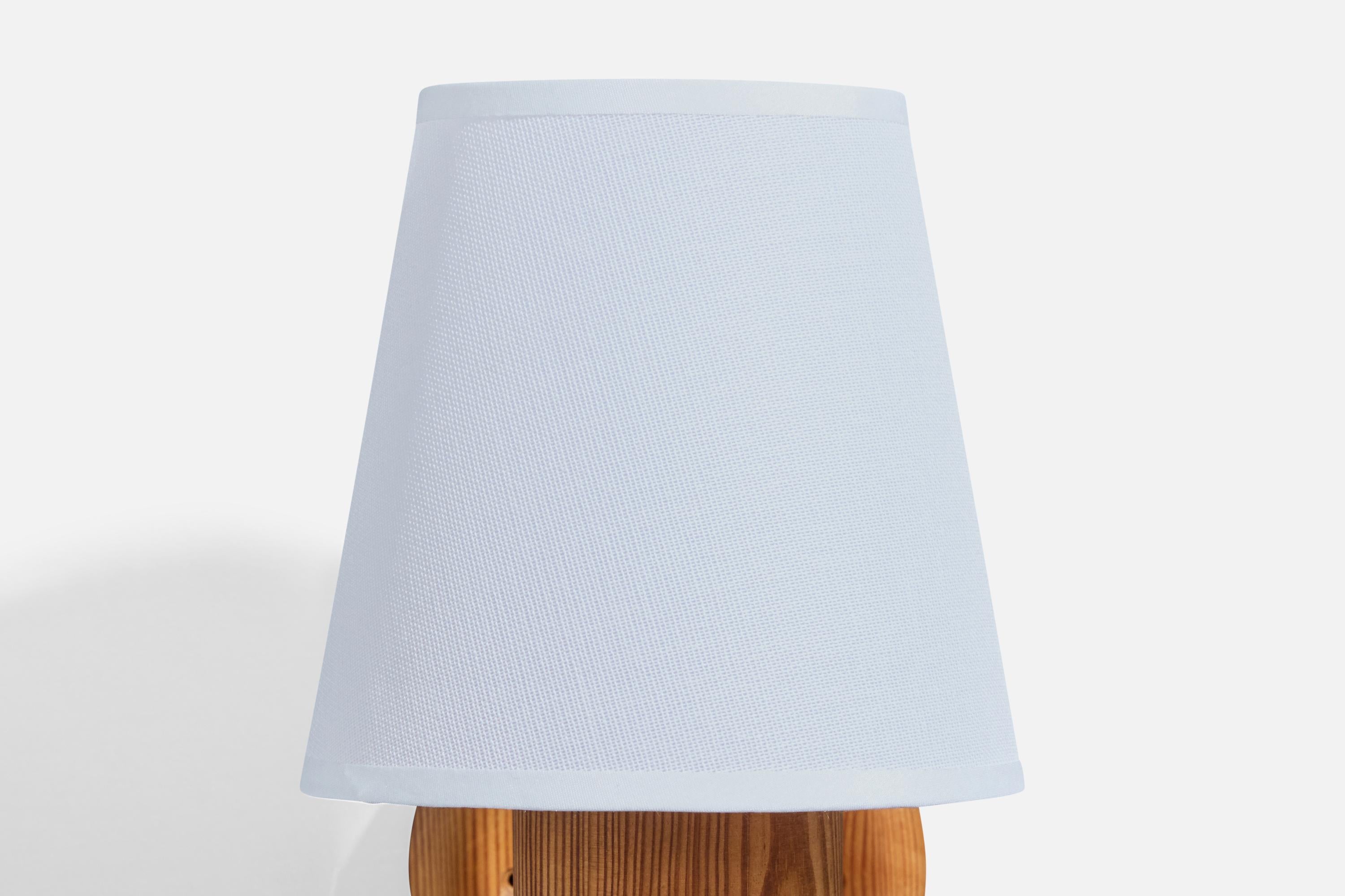 Uno Kristiansson, appliques murales, pin, tissu, Suède, années 1970 en vente 2