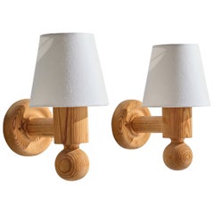 Uno Kristiansson, Wall Lights, Pine, Fabric, Sweden, 1970s