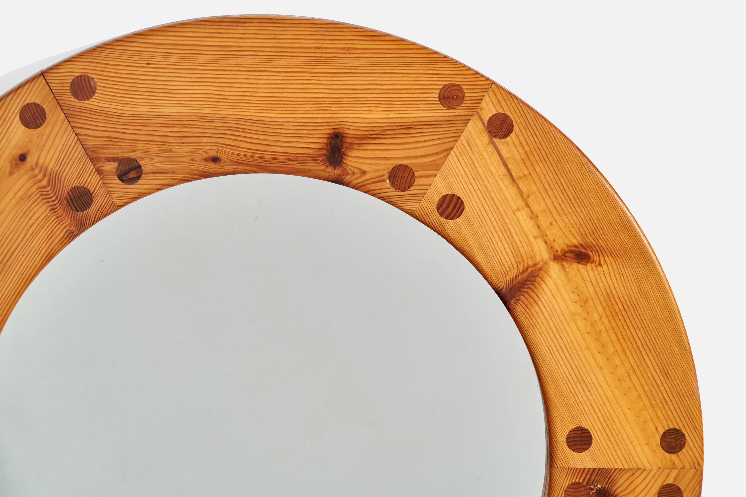 Uno Kristiansson, Wall Mirror, Pine, Sweden, 1970s In Good Condition For Sale In High Point, NC