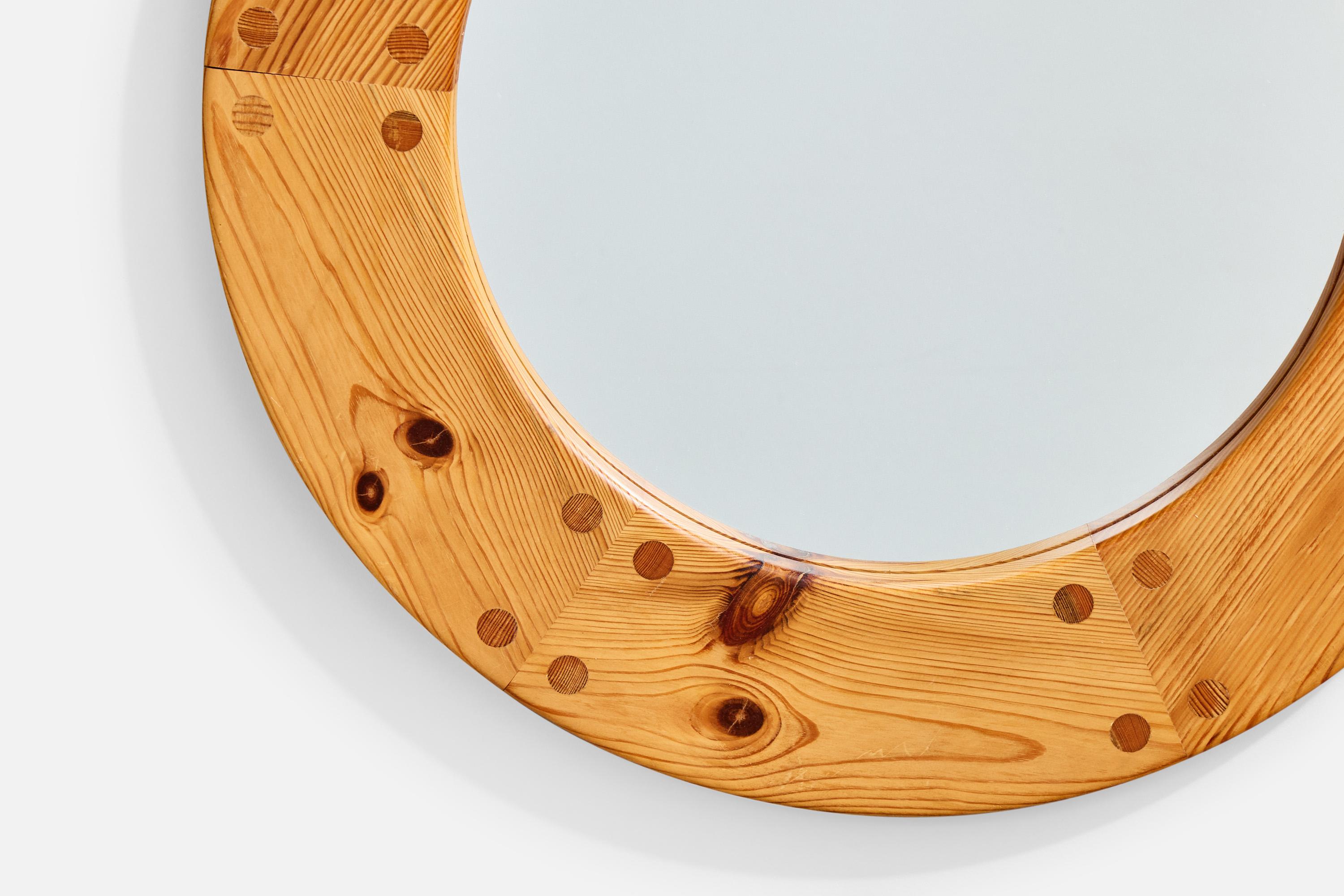 Fin du 20e siècle Uno Kristiansson, miroir mural en pin, Suède, années 1970 en vente