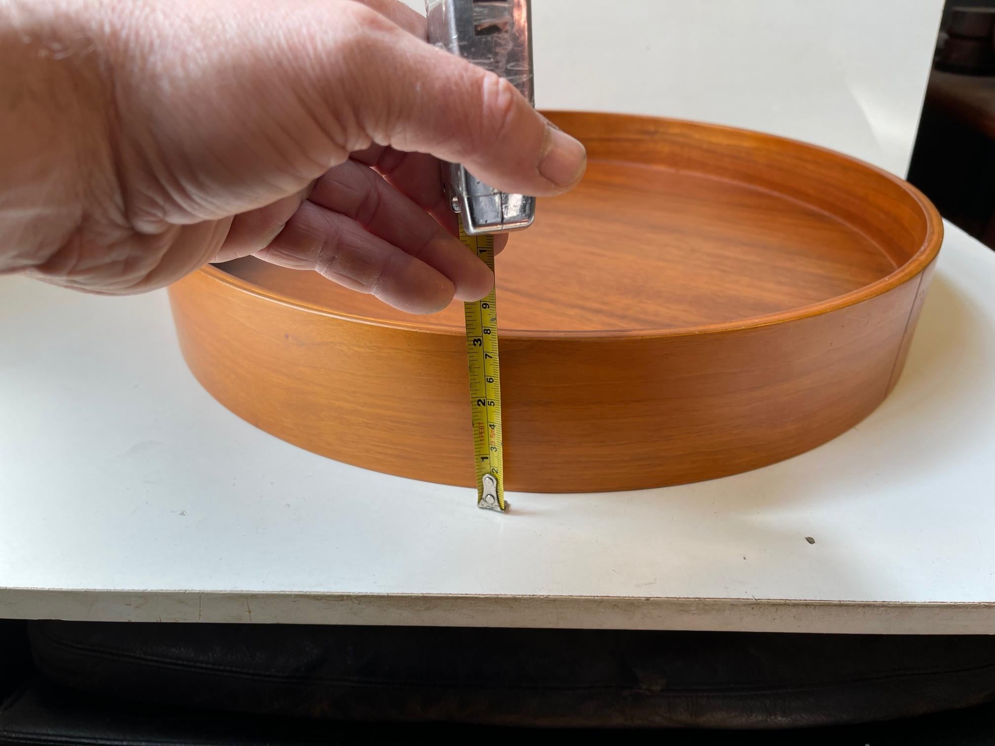 Uno & Osten Kristiansson Circular Serving Tray in Teak, 1960s For Sale 1