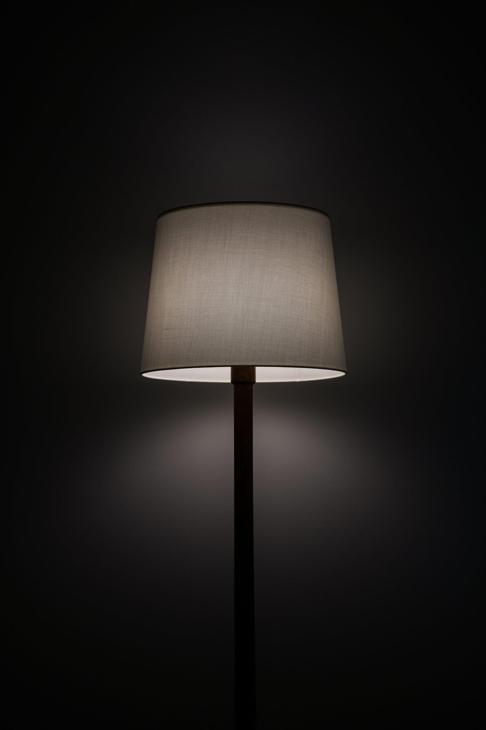 Uno & Östen Kristiansson Floor Lamp Produced by Luxus In Good Condition For Sale In Limhamn, Skåne län