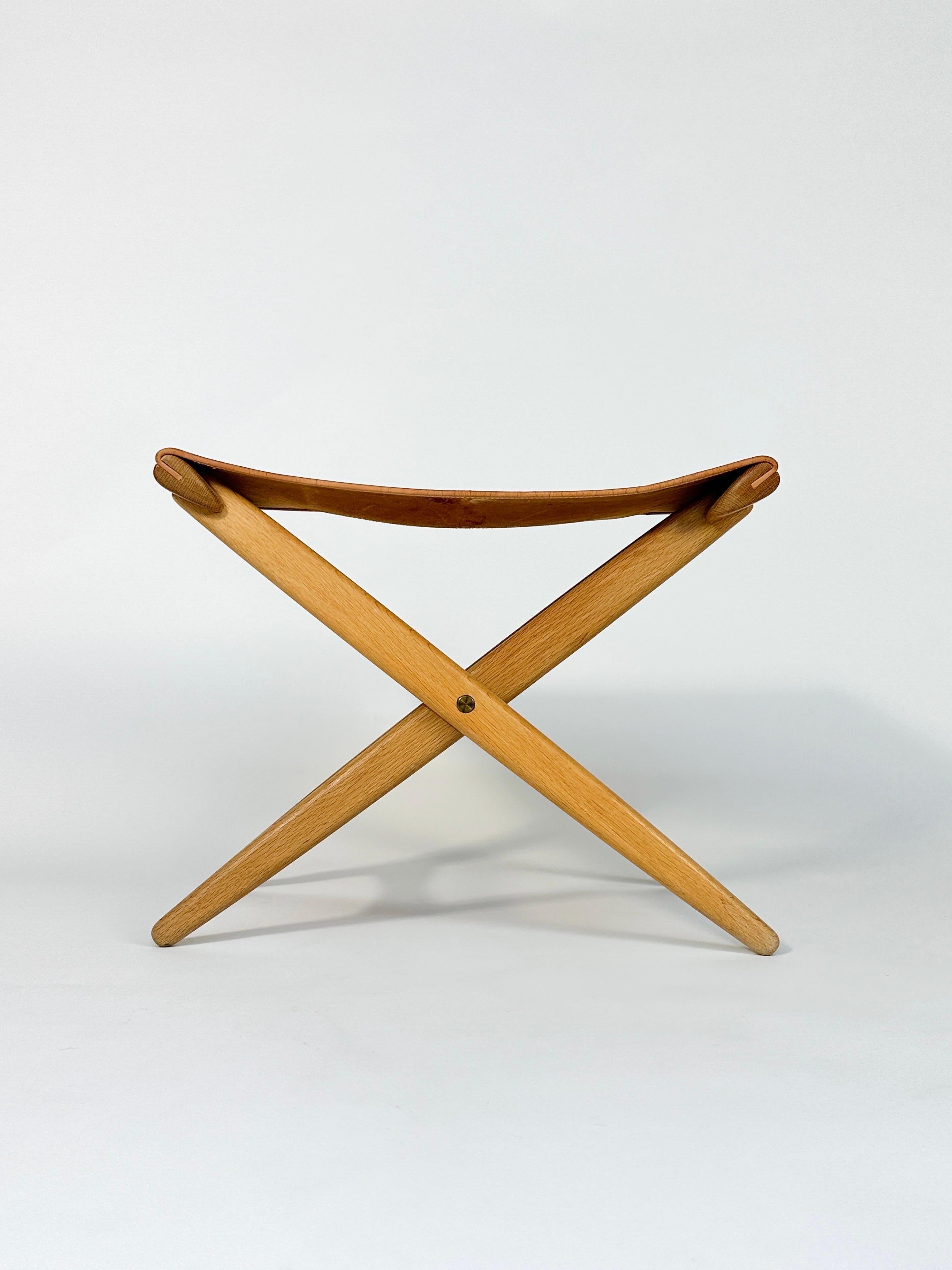 Mid-Century Modern Uno & Östen Kristiansson Folding Stool Oak & Leather Luxus Vittsjö Sweden 1950s