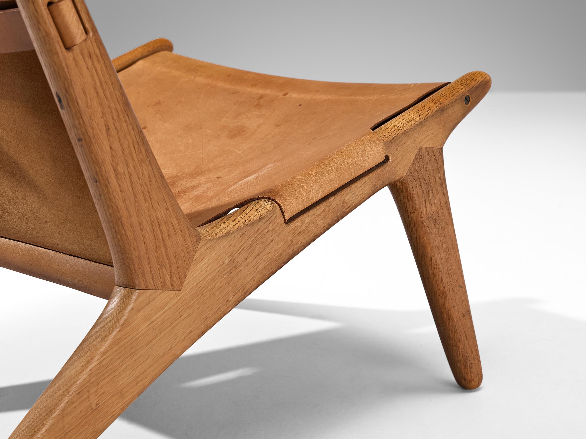 Swedish Uno & Östen Kristiansson for Luxus Hunting Chair in Leather and Oak  For Sale