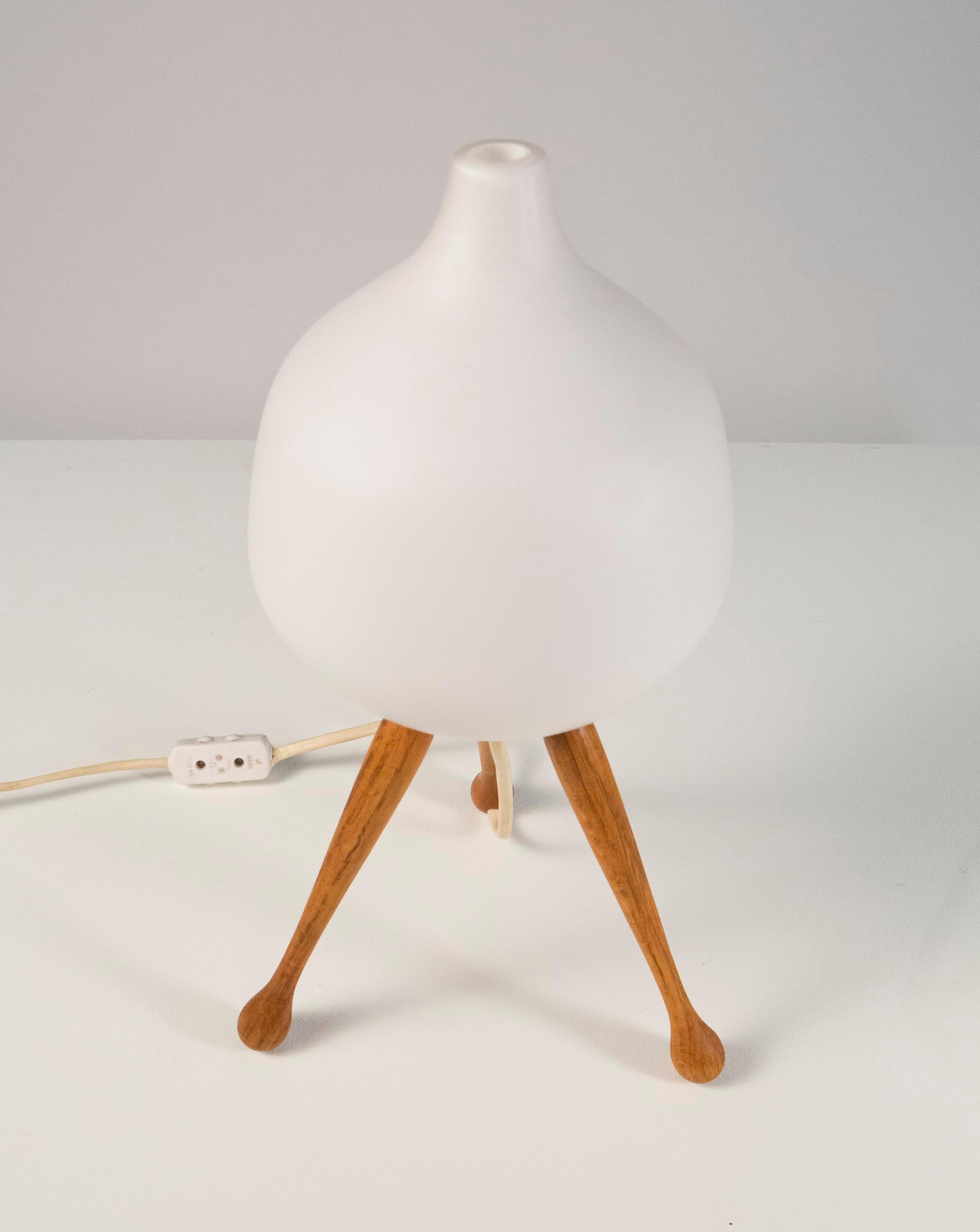 Uno & Östen Kristiansson Model 114 Oak Table Lamp by Luxus, Sweden 1950s 3