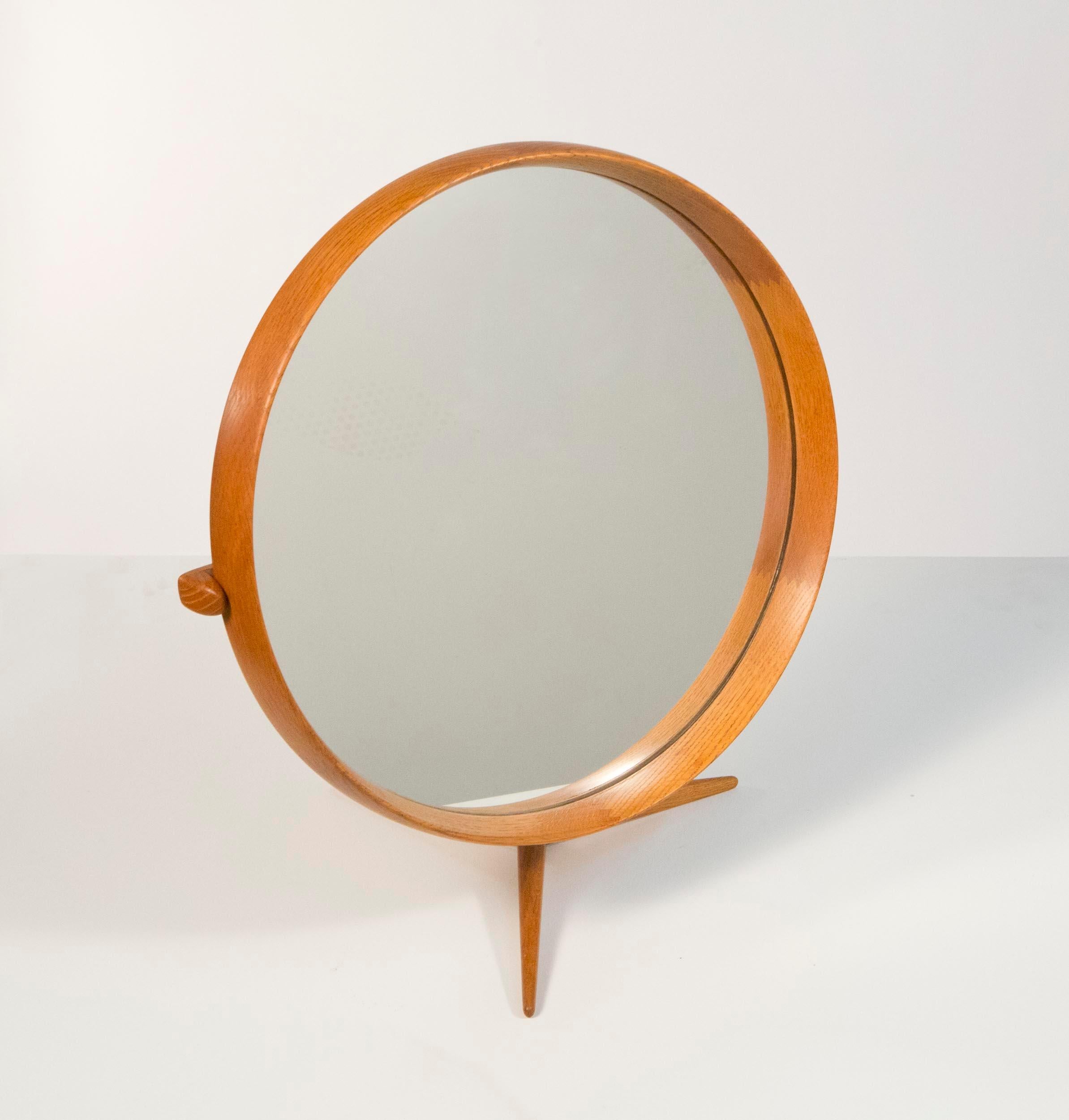Uno & Östen Kristiansson Oak Table Mirror Model 406 by Luxus, Sweden, 1960s For Sale 1