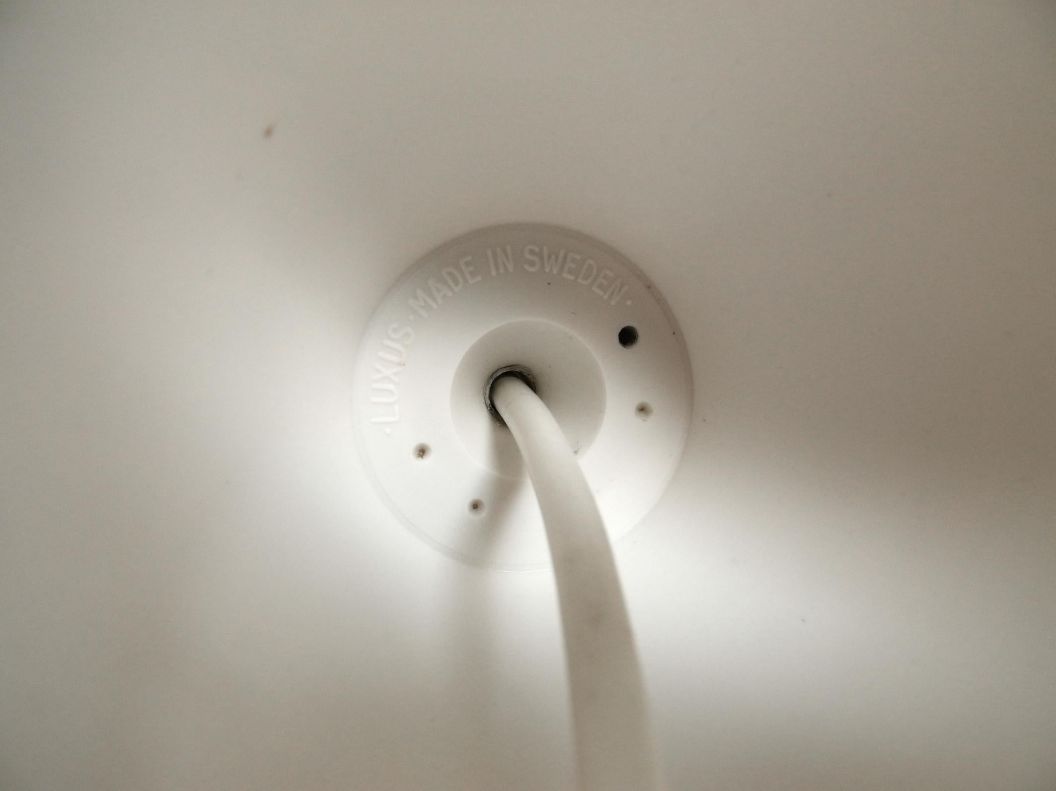 Lampe suspendue Uno & Östen Kristiansson  Fabriqué par Luxus Vittsjö, Suède 1957 en vente 3