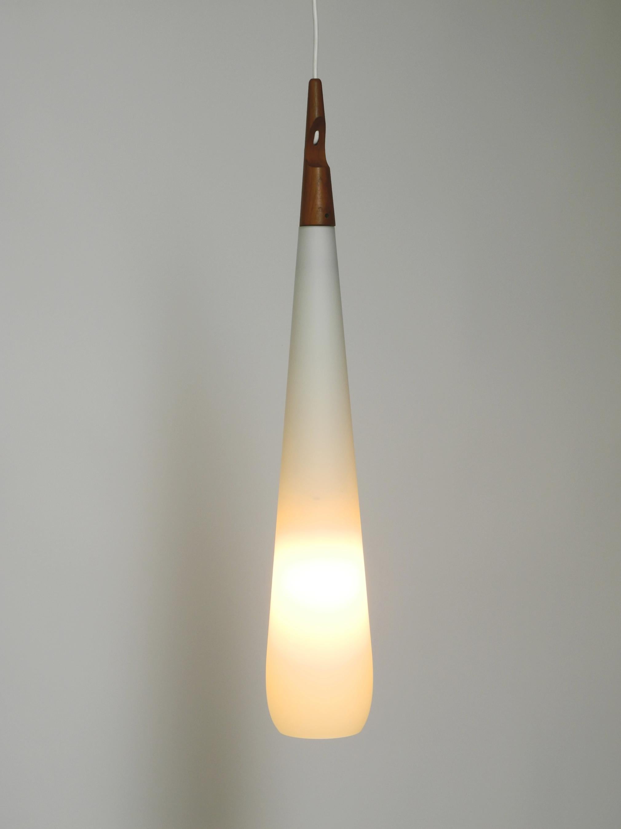 Lampe suspendue Uno & Östen Kristiansson  Fabriqué par Luxus Vittsjö, Suède 1957 en vente 6