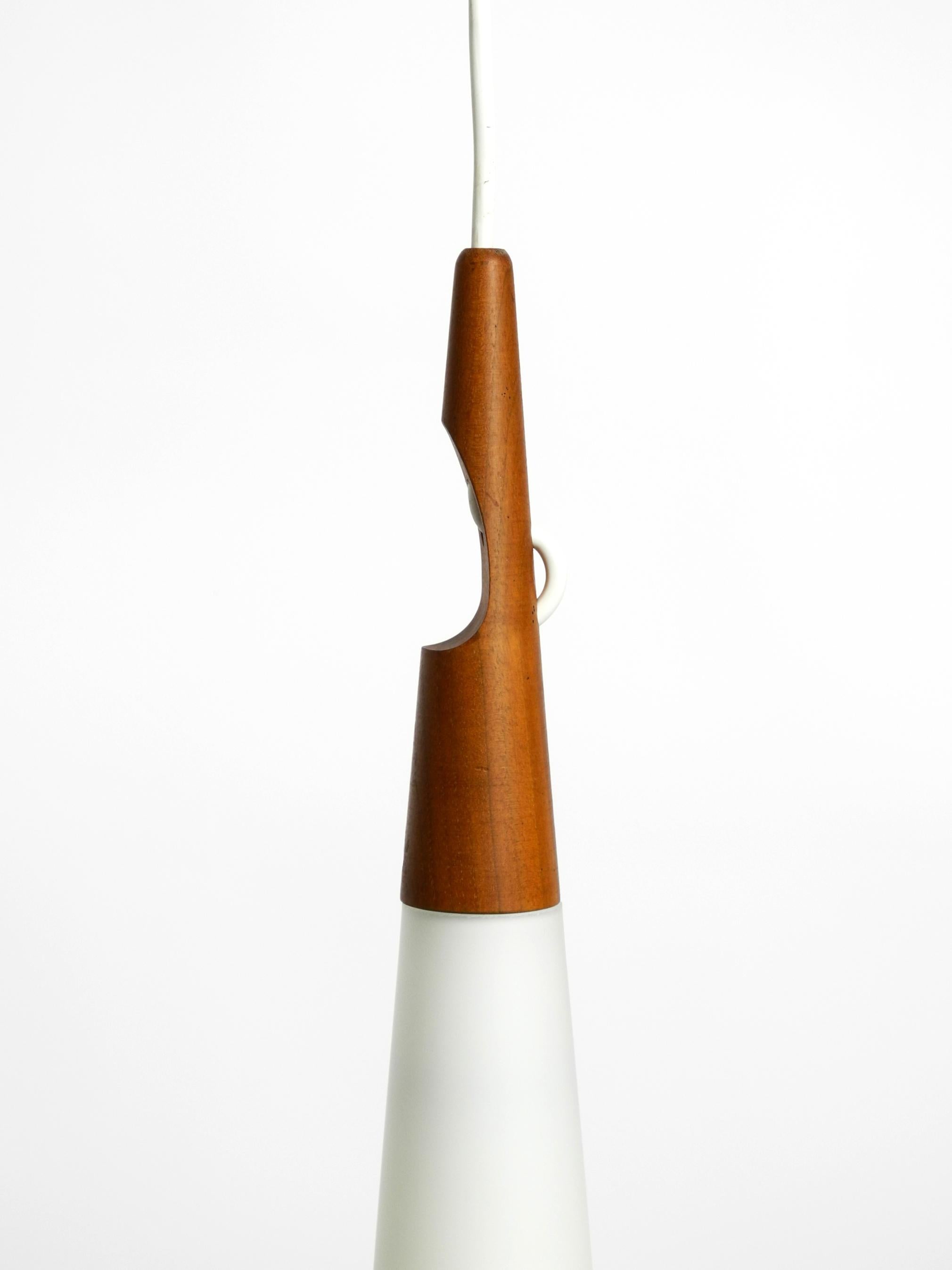 Lampe suspendue Uno & Östen Kristiansson  Fabriqué par Luxus Vittsjö, Suède 1957 en vente 8