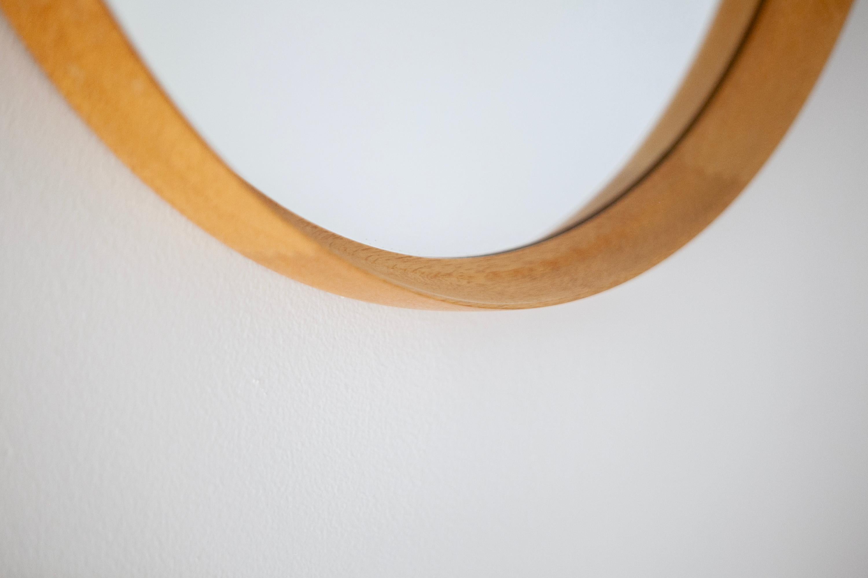 Uno & Östen Kristiansson, Round Oak mirror by Luxus, Vittsjö. Sweden, 1960s For Sale 3