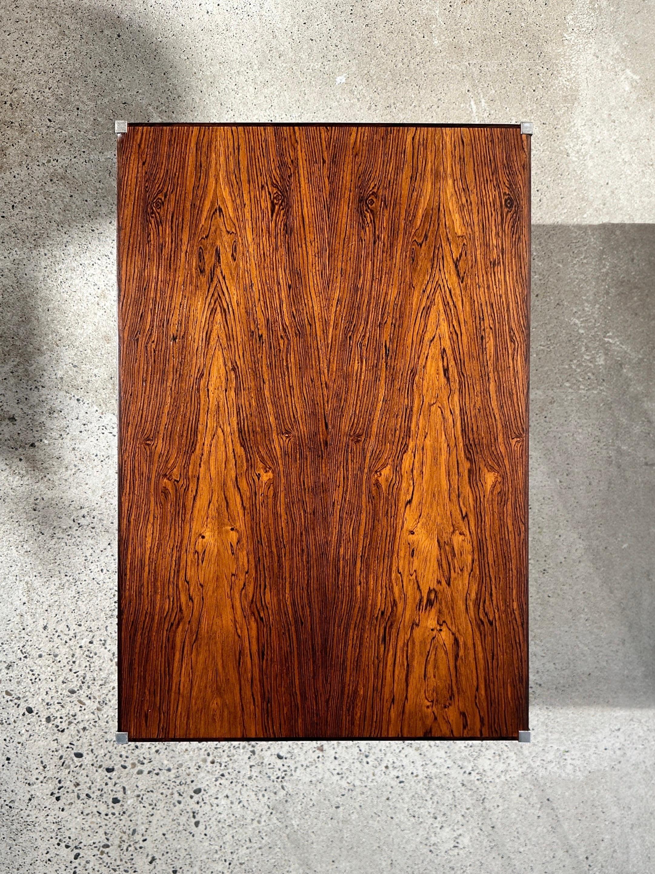 Uno & Östen Kristiansson Side Table Rosewood Steel Luxus Vittsjö Sweden 1960s In Good Condition For Sale In Basel, BS