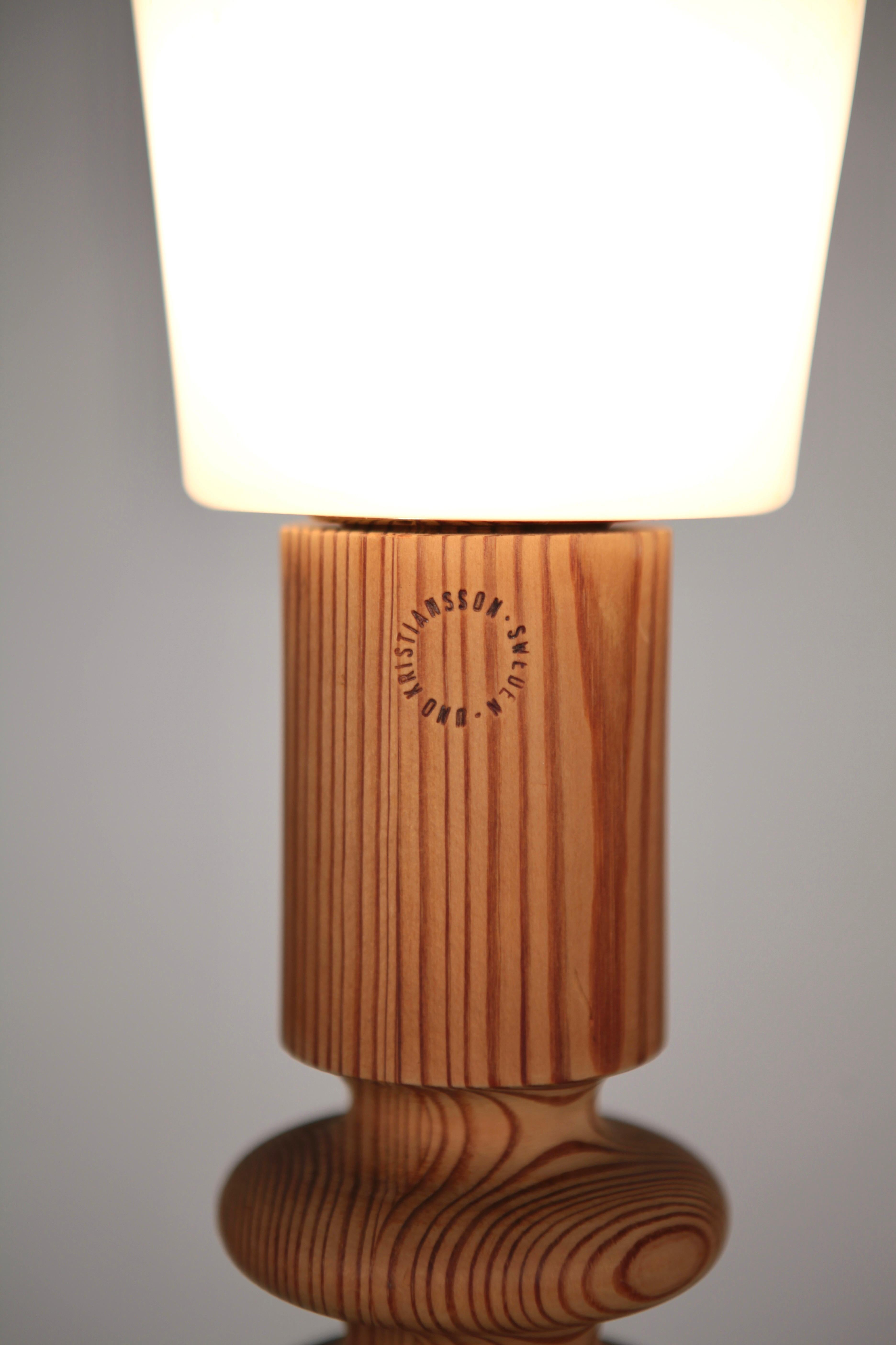 Uno & Östen Kristiansson, Table-Lamp, Luxus, Sweden 1970s 3