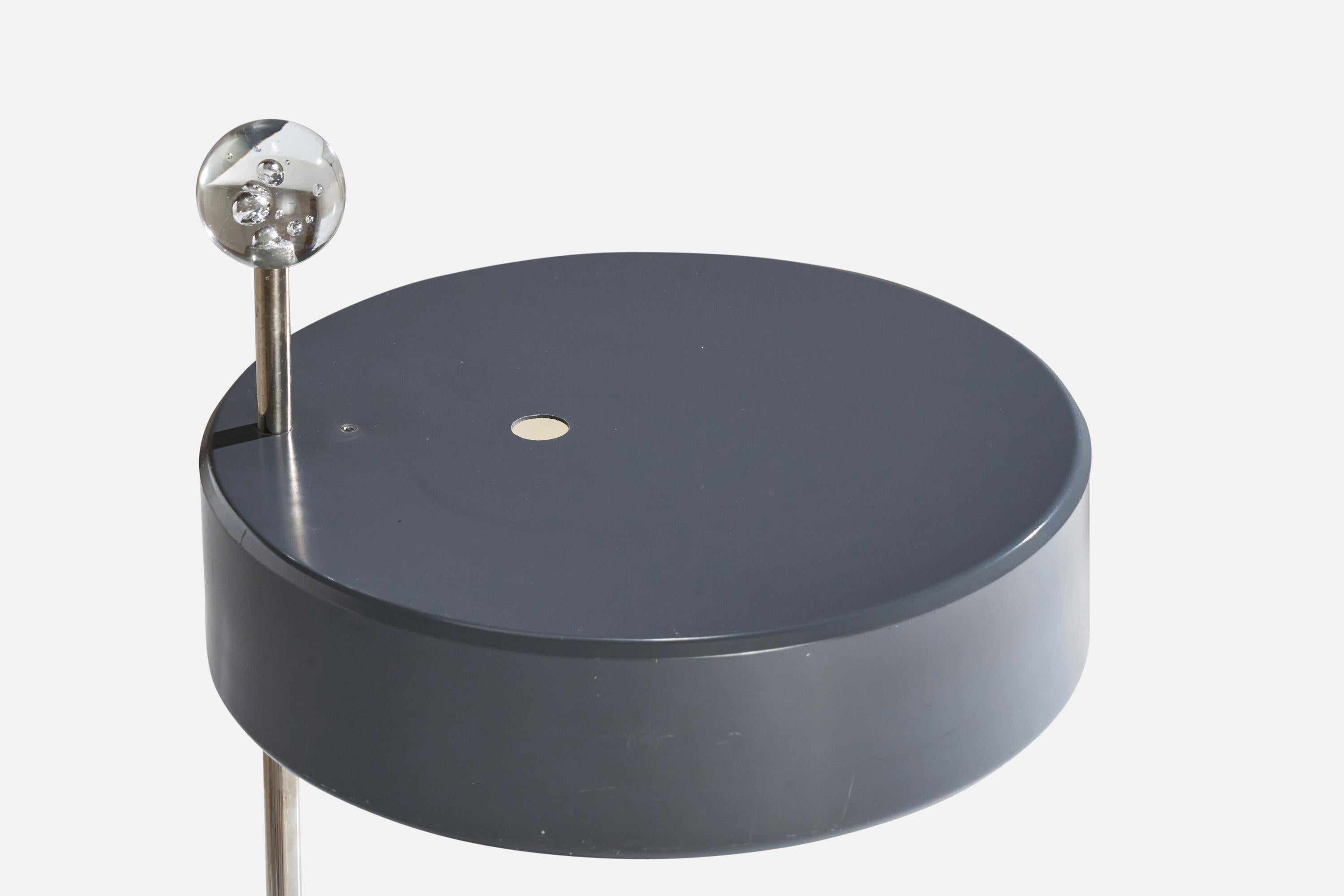 Suédois Uno Westerberg, lampe de bureau, métal, verre, Suède, années 1960 en vente