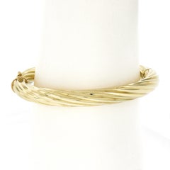 UnoAErre 14K Gold 7.25" 7.9mm Twisted Tube Polished Hinged Open Bangle