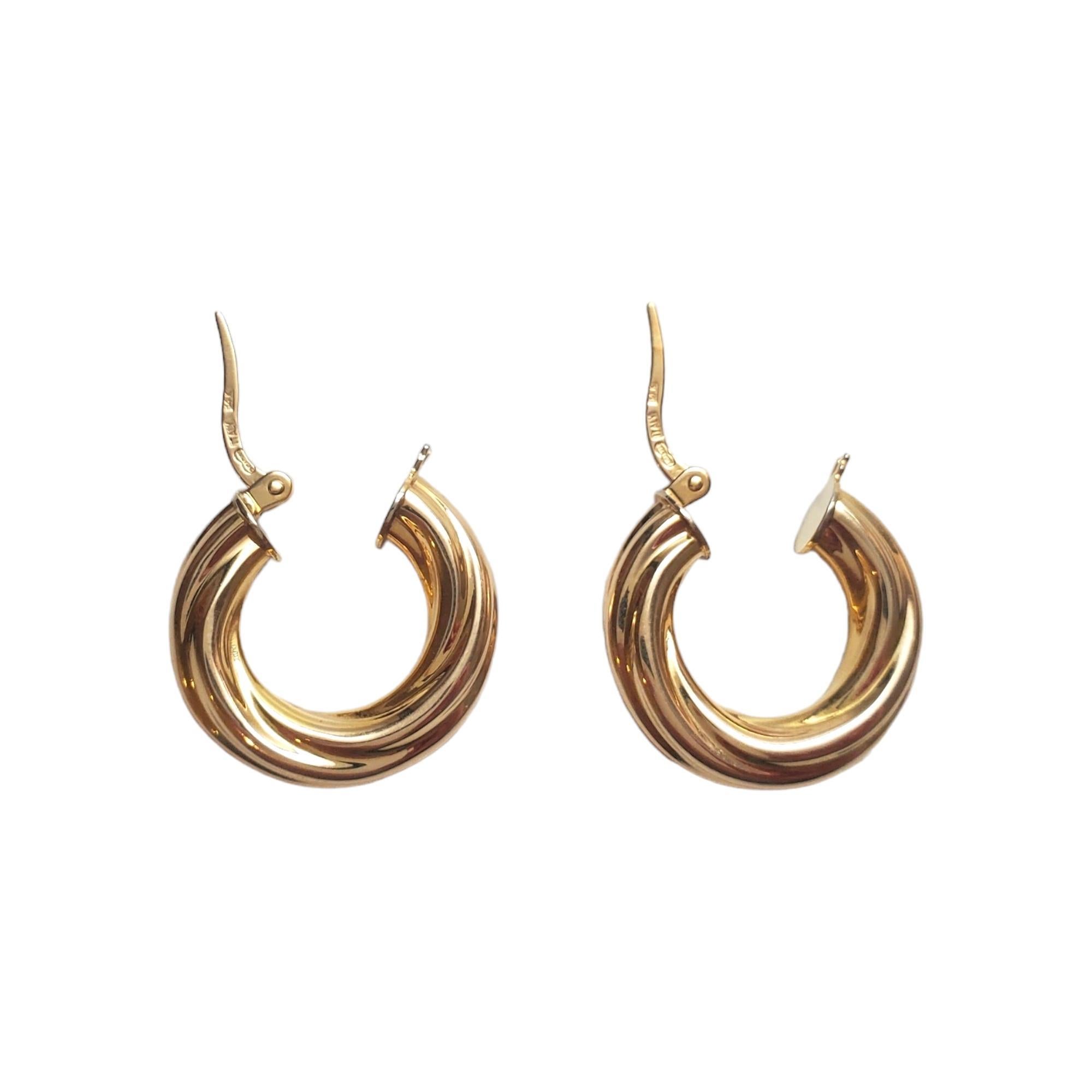 UnoAErre 14K Yellow Gold Twisted Hoop Earrings #17624 In Good Condition In Washington Depot, CT