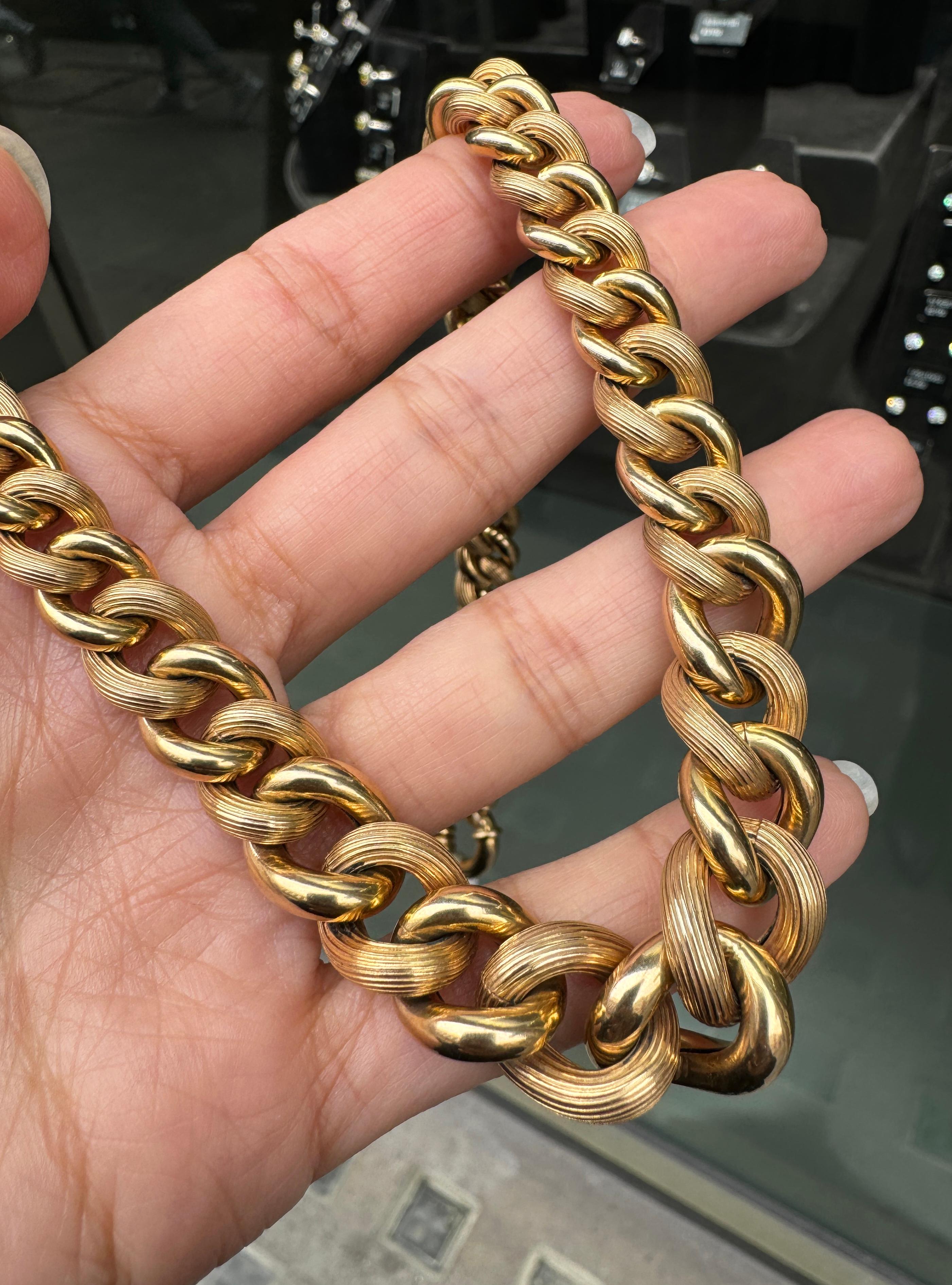 UnoAErre, chaîne à maillons creux et épais en or jaune 18 carats, Italie en vente 1