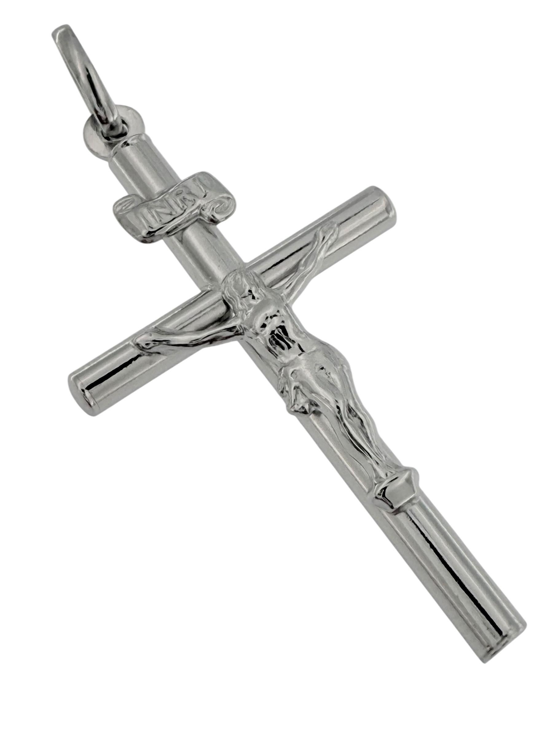 Women's or Men's UnoAErre 18 karat White Gold Italian Crucifix For Sale