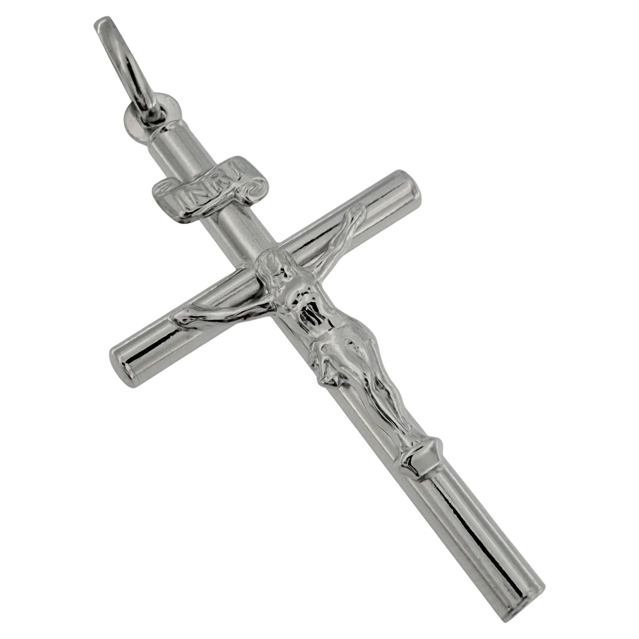 UnoAErre 18 karat White Gold Italian Crucifix For Sale