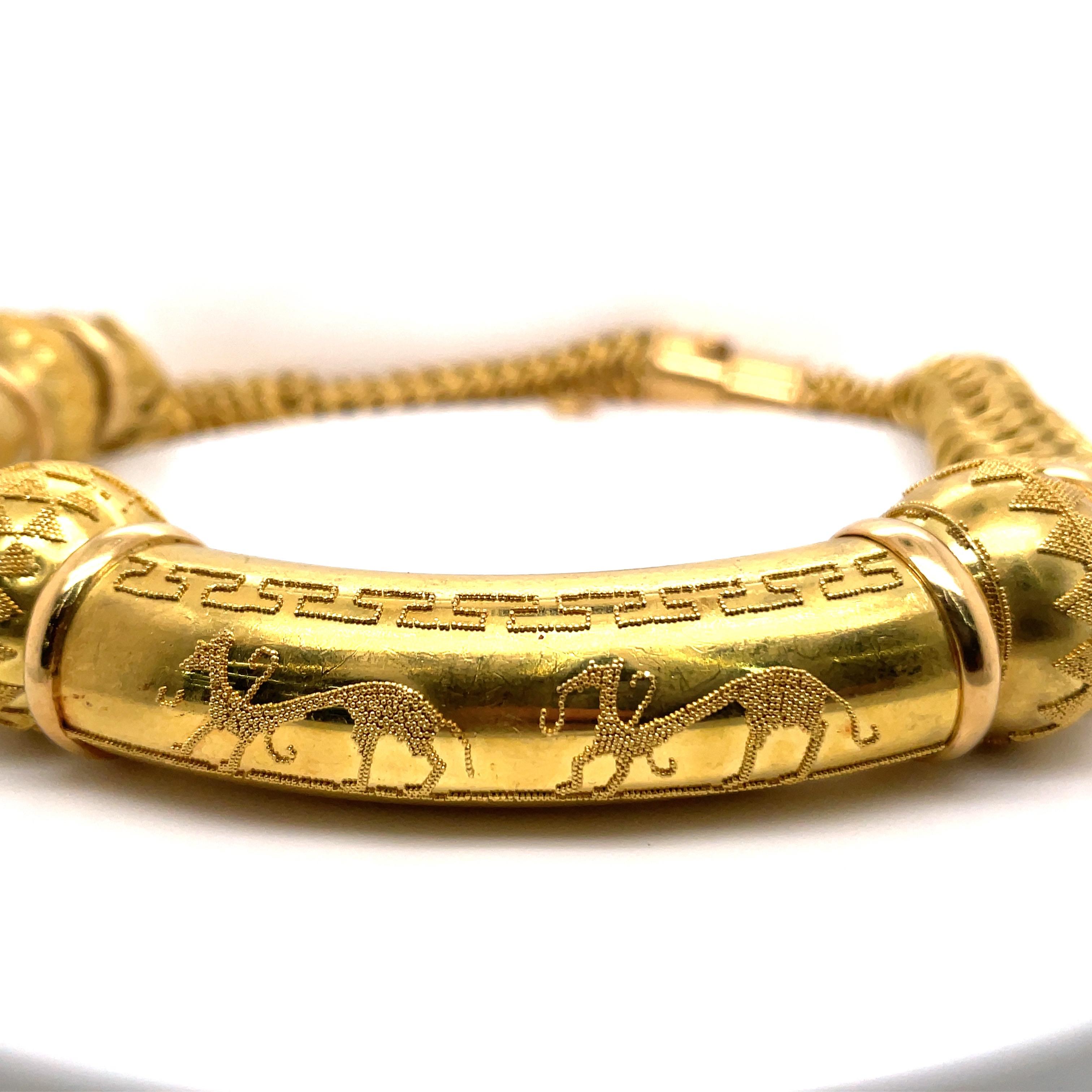UnoAErre 18 Karat Gelbgold Halskette im ägyptischen Stil 146.2 Gramm Italien im Angebot 1