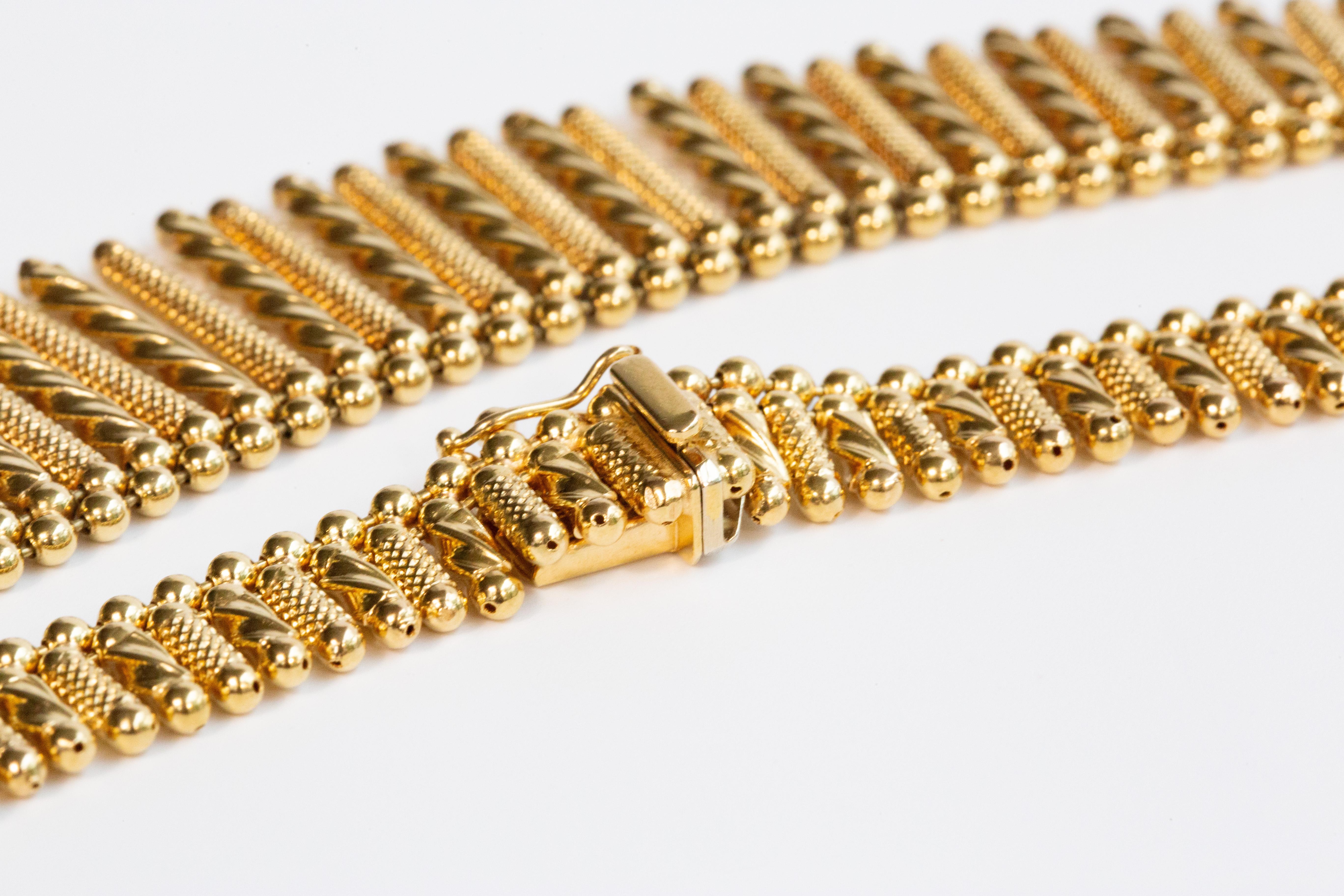 UnoAErre Collier ras du cou à franges en or massif jaune 18 carats en vente 9