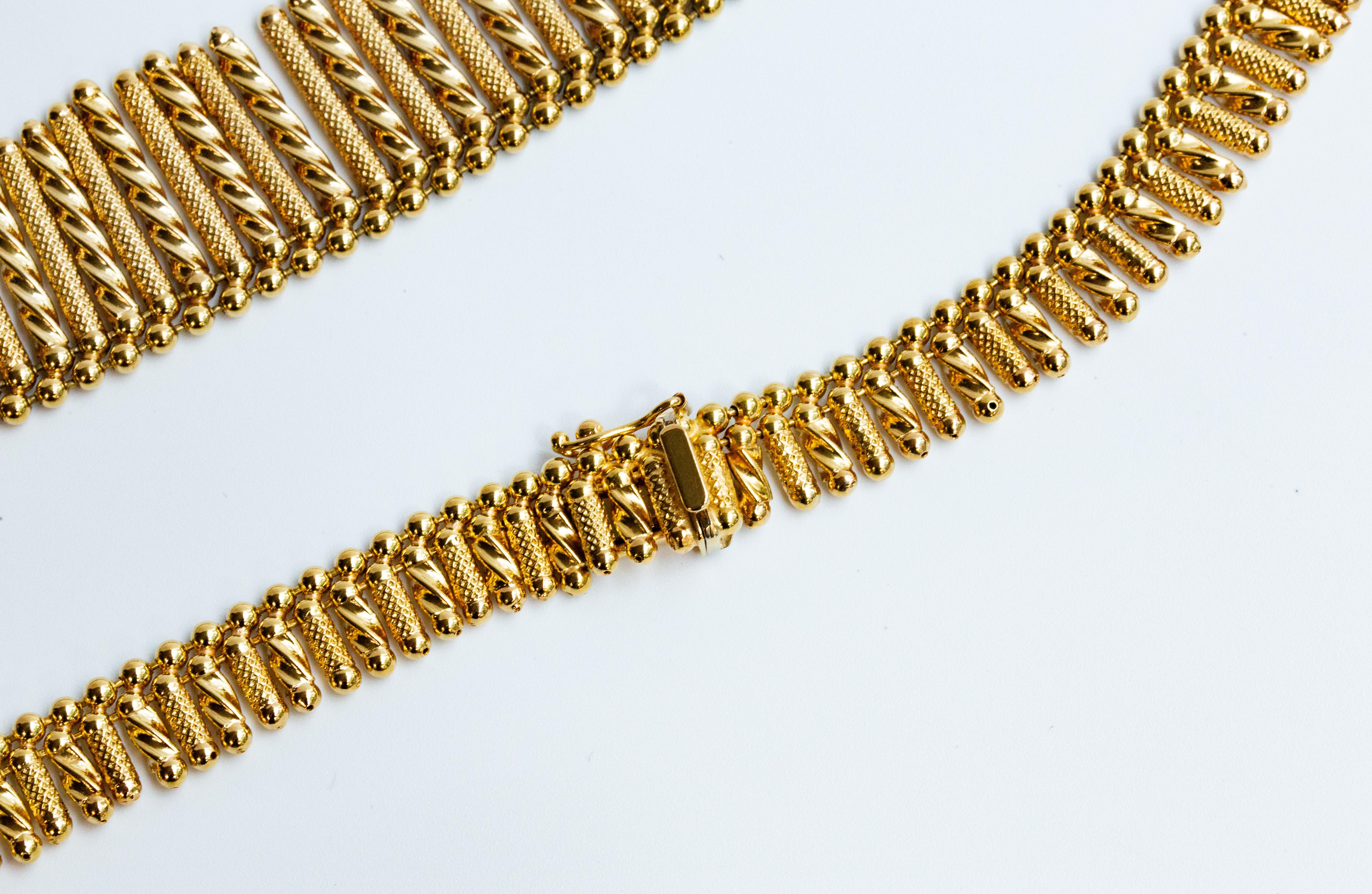 UnoAErre Collier ras du cou à franges en or massif jaune 18 carats en vente 10