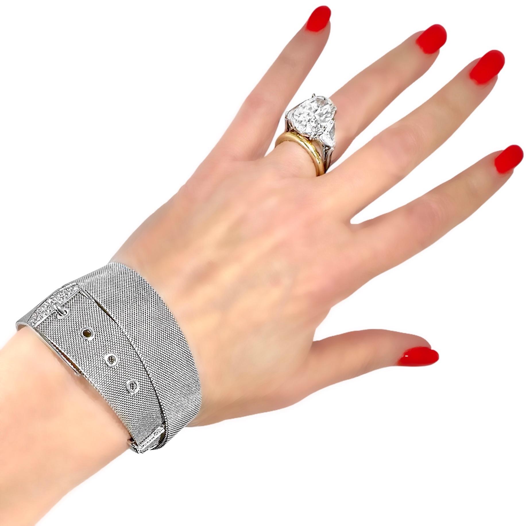 Unoaerre 18K Weißgold Mesh Double Wrap-Armband mit Diamantschnalle im Angebot 4