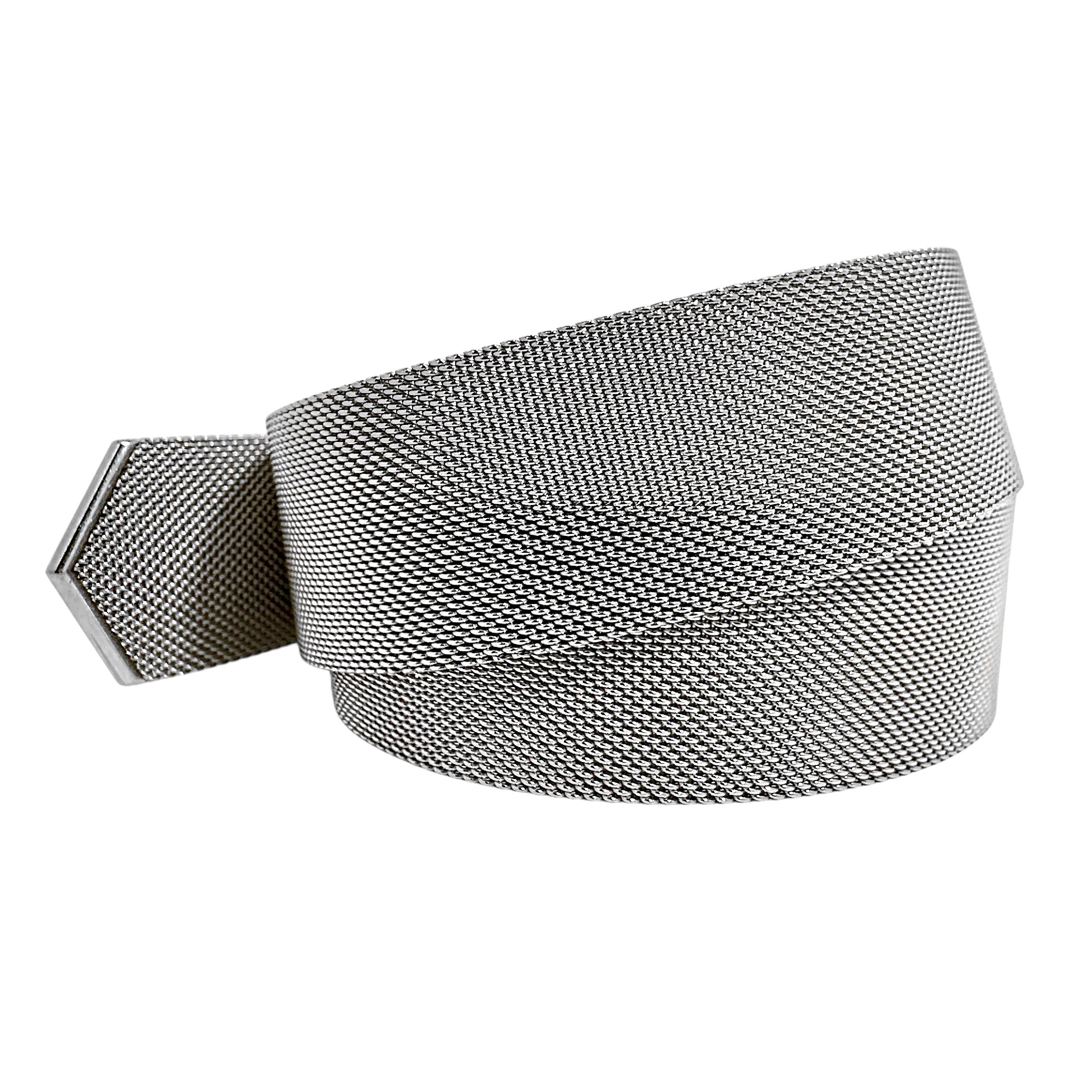 Unoaerre 18K Weißgold Mesh Double Wrap-Armband mit Diamantschnalle im Zustand „Gut“ im Angebot in Palm Beach, FL