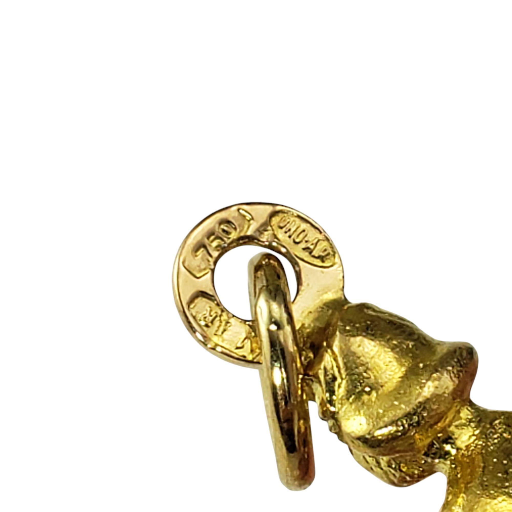 UnoAErre Or jaune 18K Poseidon Riding Enamel Fish Charm #21161 en vente 1
