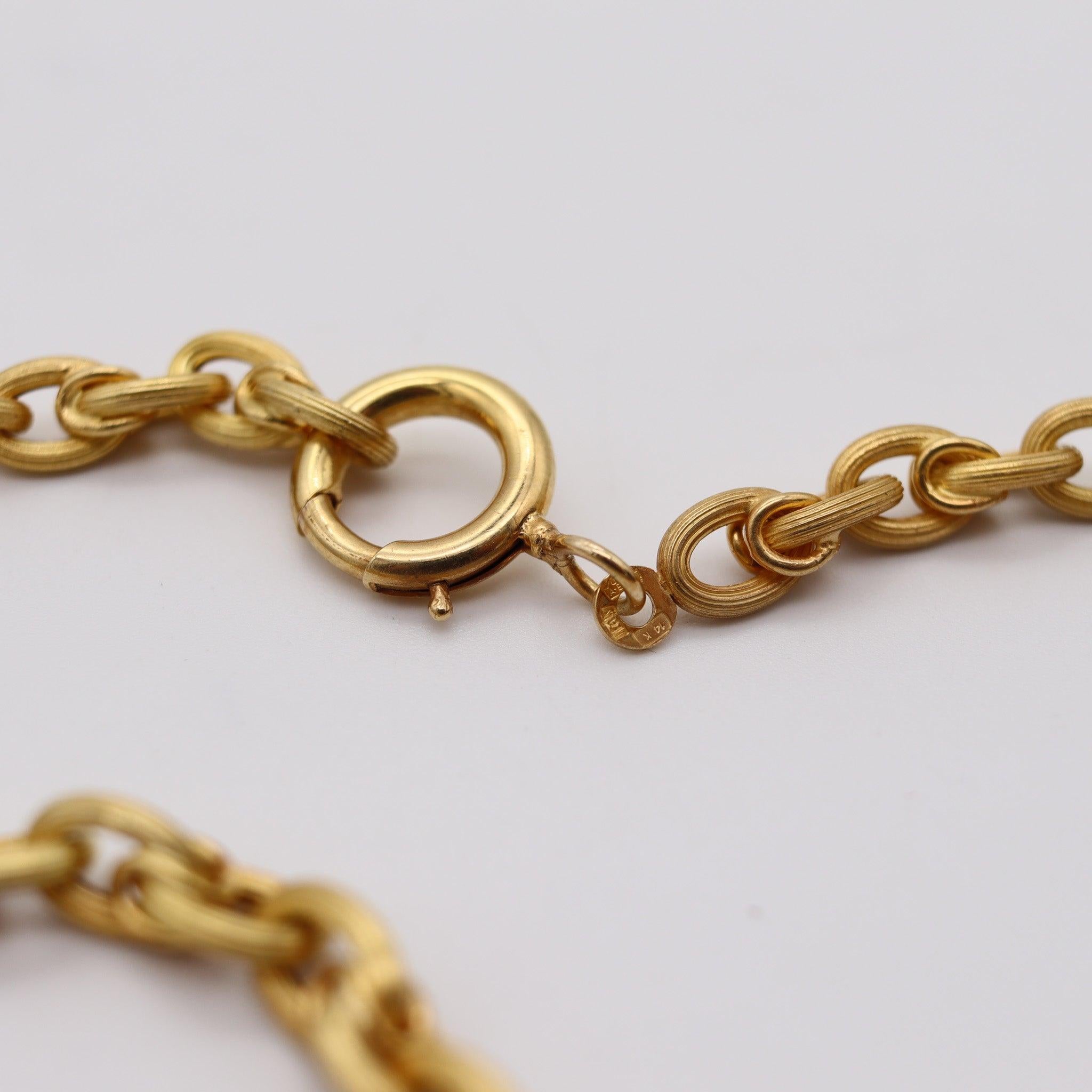 UNOAERRE 1950 Mid-Century Vintage 35 Inches Long Chain In 14Kt Yellow Gold For Sale 1