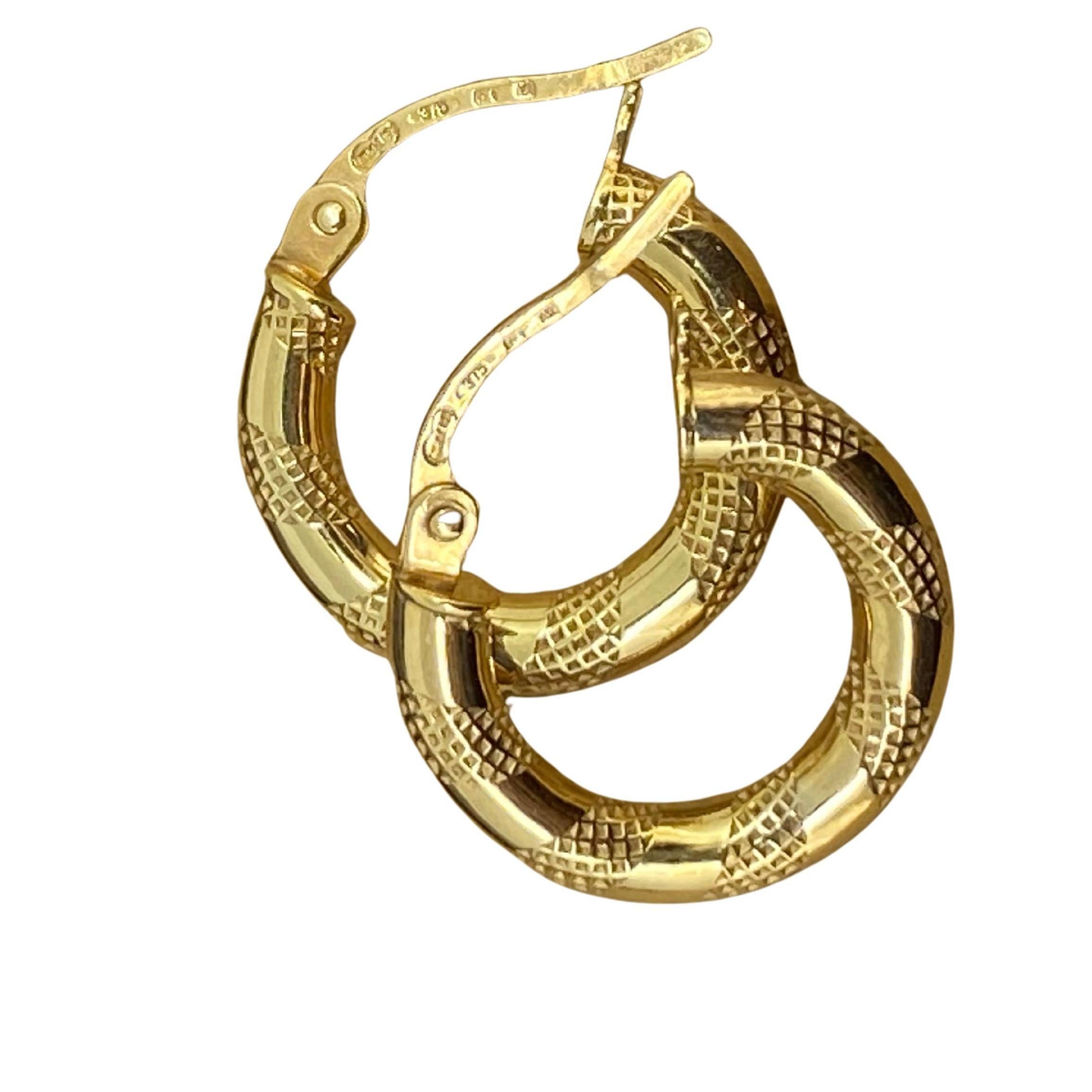 UnoAErre Pendientes de aro italianos de oro amarillo de 9 quilates, cierre francés, 16 mm de largo.