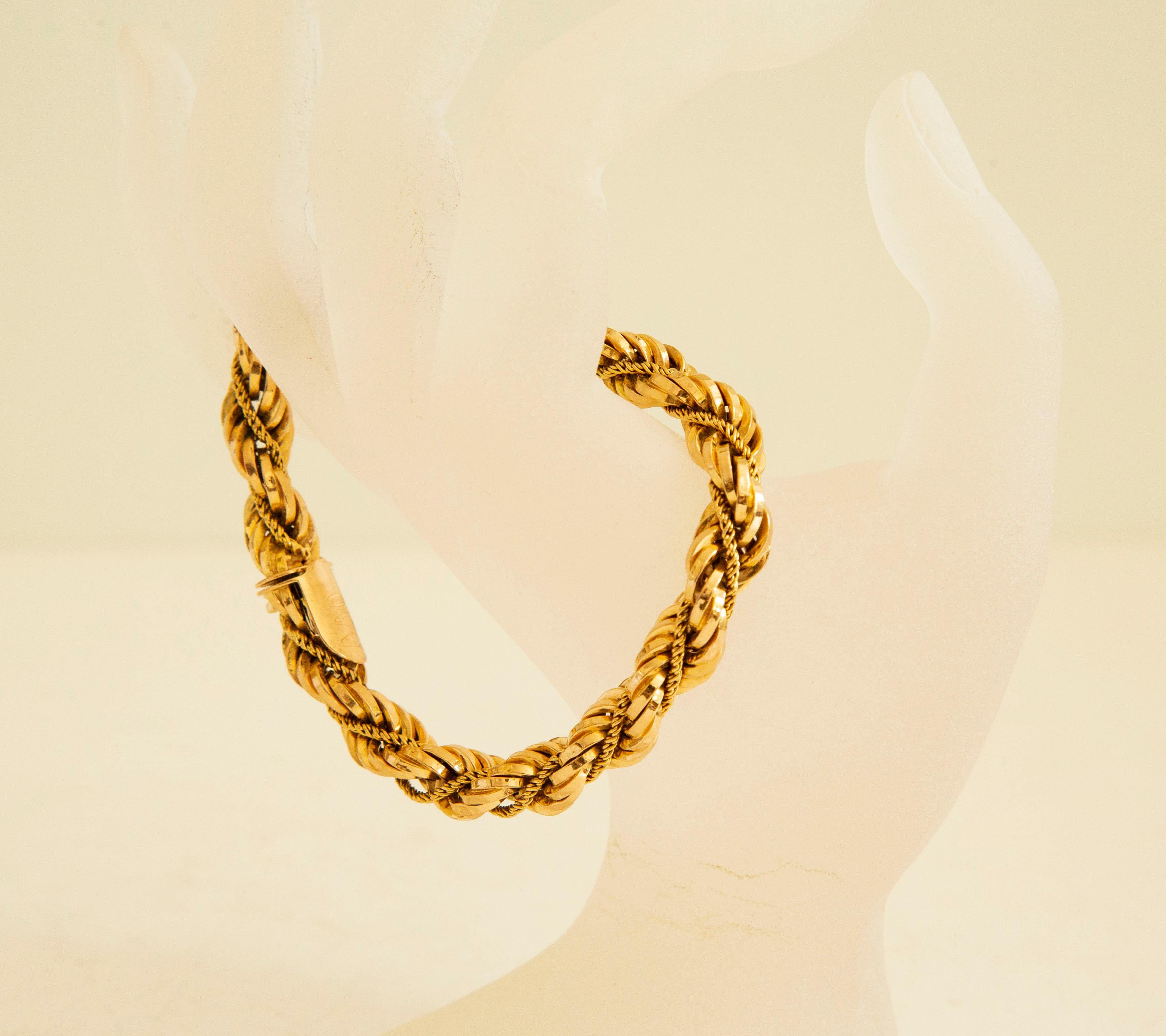 UnoAErre Italian 18 Karat Yellow Gold Twist Rope Chain Bracelet 1970s For Sale 7