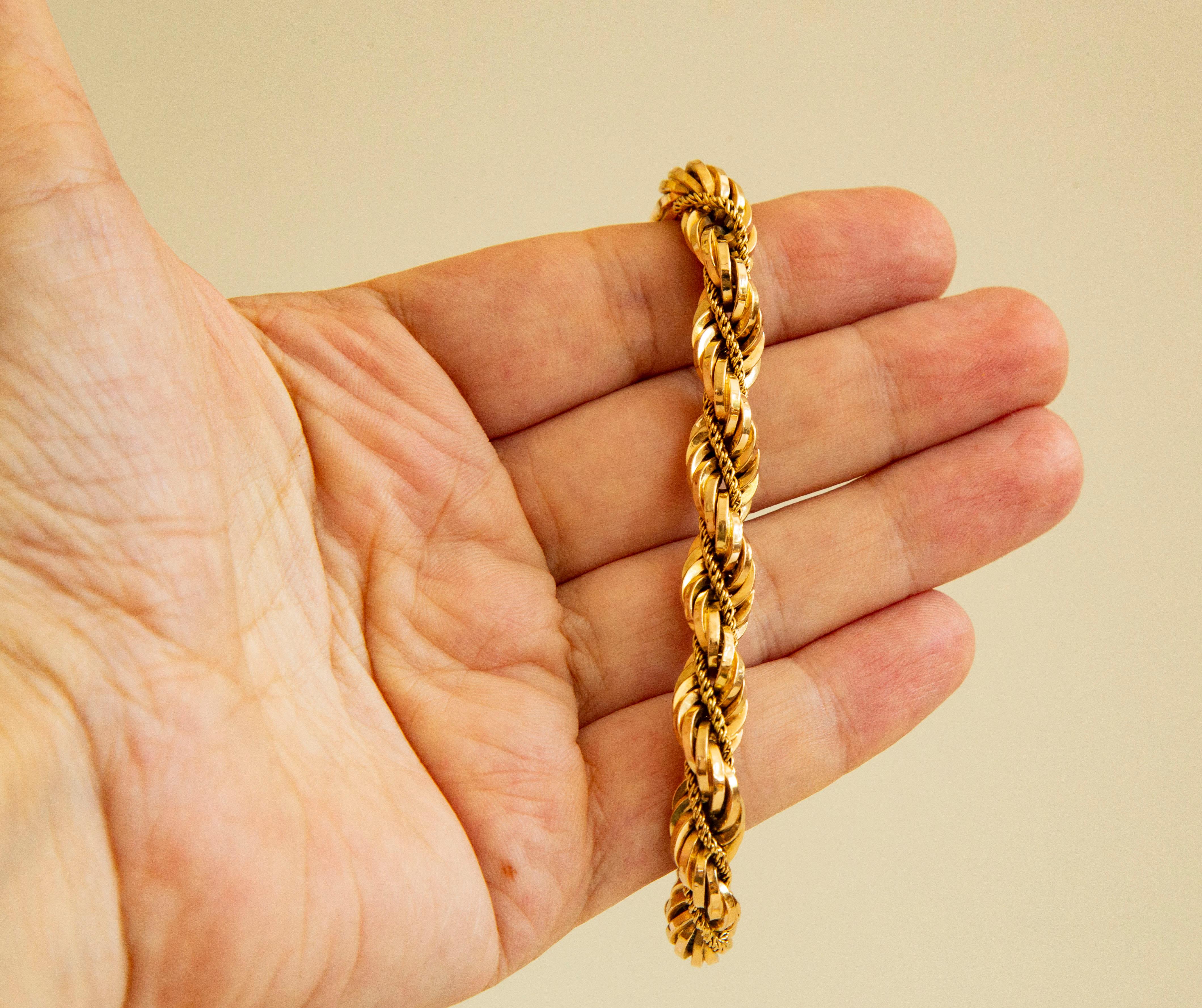 UnoAErre Italian 18 Karat Yellow Gold Twist Rope Chain Bracelet 1970s For Sale 8