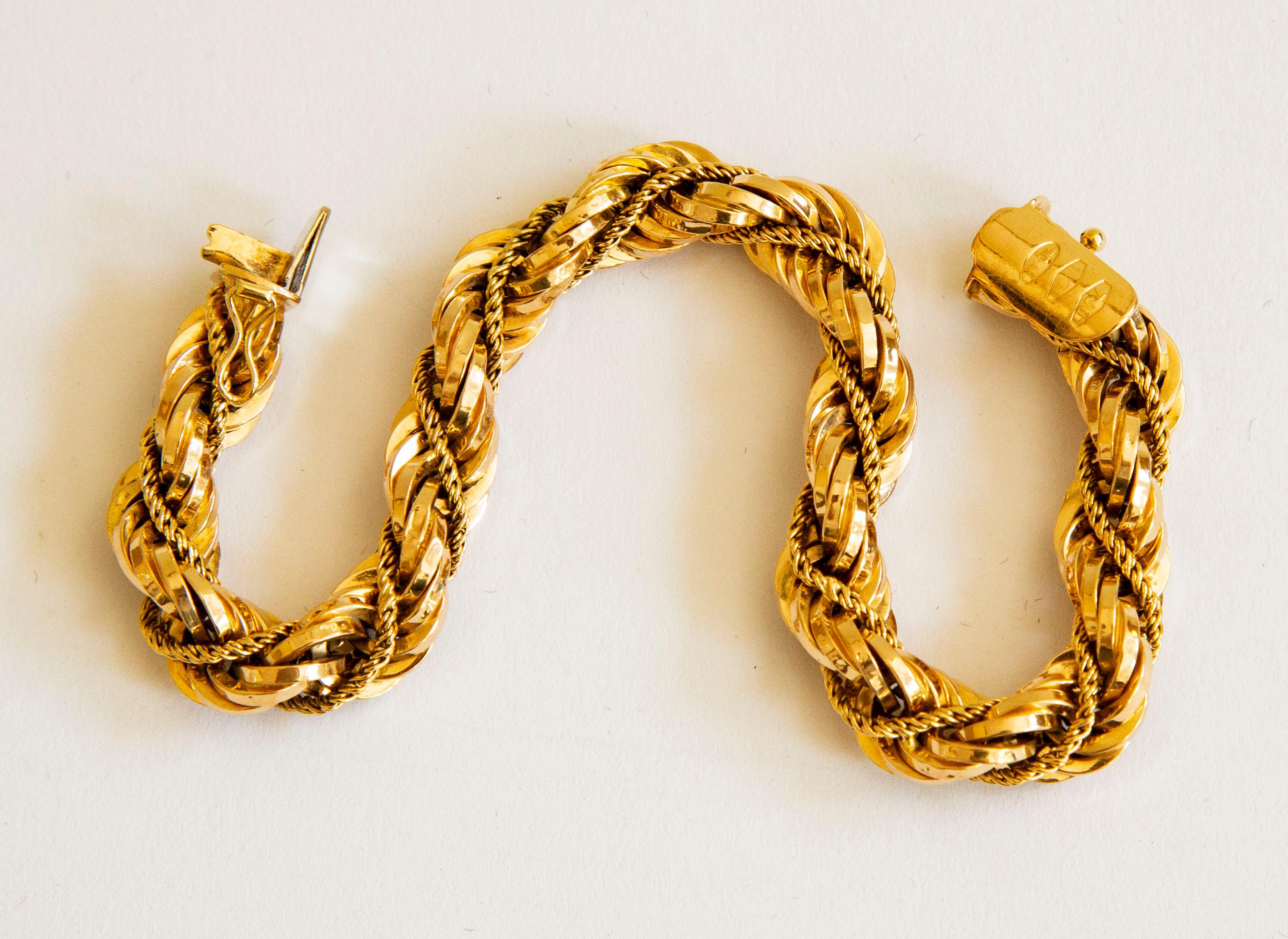 UnoAErre Italian 18 Karat Yellow Gold Twist Rope Chain Bracelet 1970s In Good Condition For Sale In Arnhem, NL