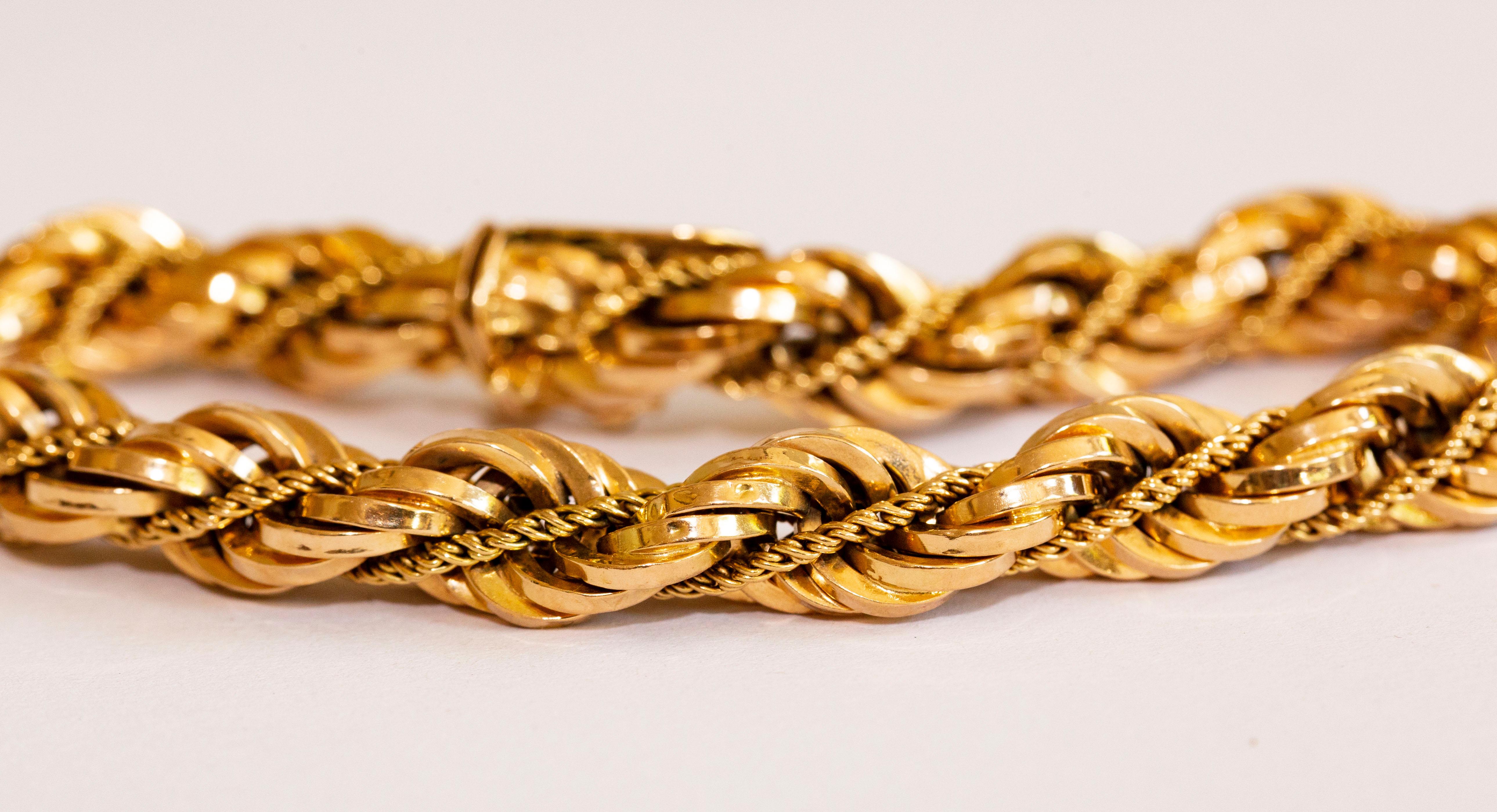 UnoAErre Italian 18 Karat Yellow Gold Twist Rope Chain Bracelet 1970s For Sale 1