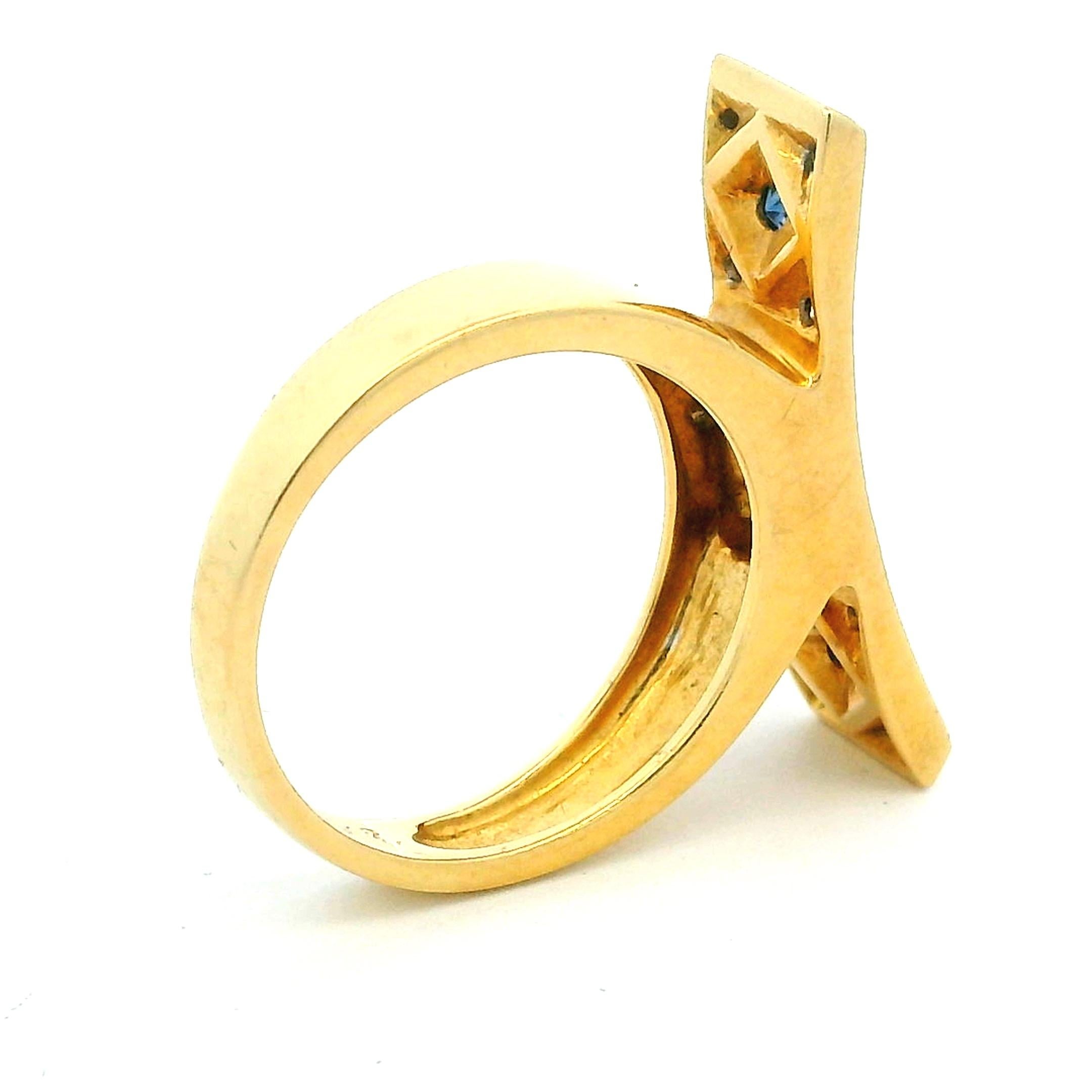 Anello modernista in oro 18 carati con zaffiro e diamante, UnoAErre, anni '80 In condizioni ottime in vendita a Miami, FL