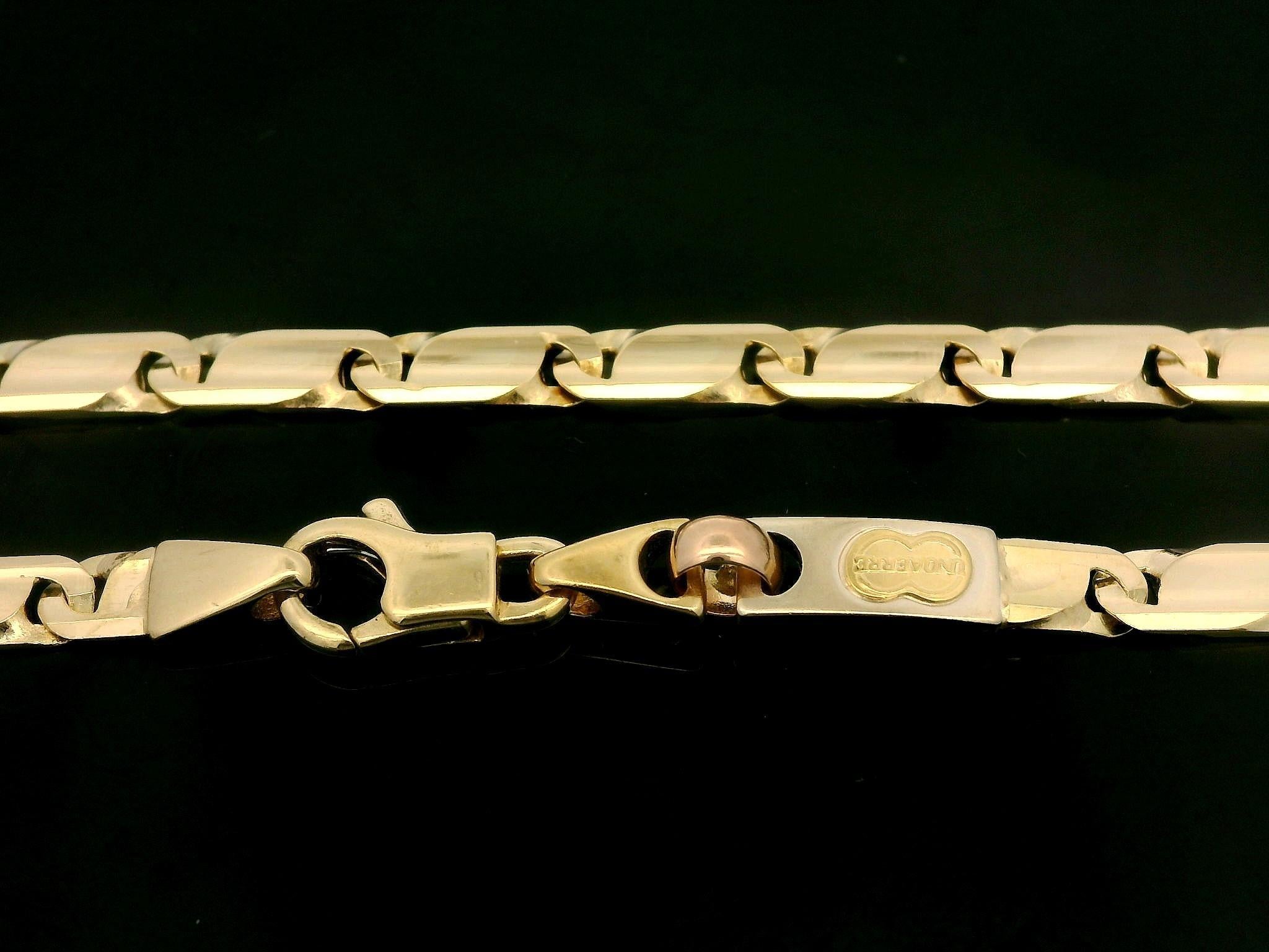 UnoAErre è una collana italiana in oro massiccio 18k con catena a maglie piatte e lucide. In condizioni ottime in vendita a Montclair, NJ