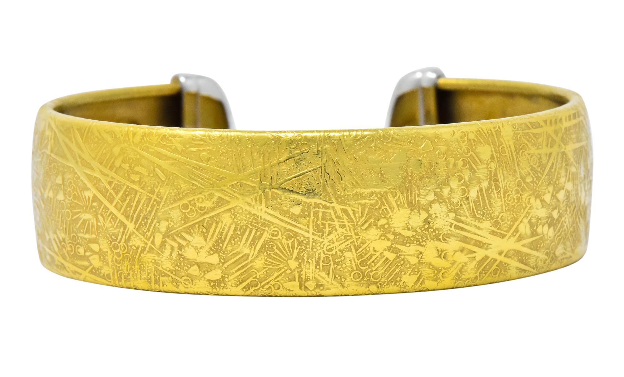 UnoAErre Italian Contemporary Diamond 18 Karat Two-Tone Gold Cuff Bracelet In Excellent Condition In Philadelphia, PA