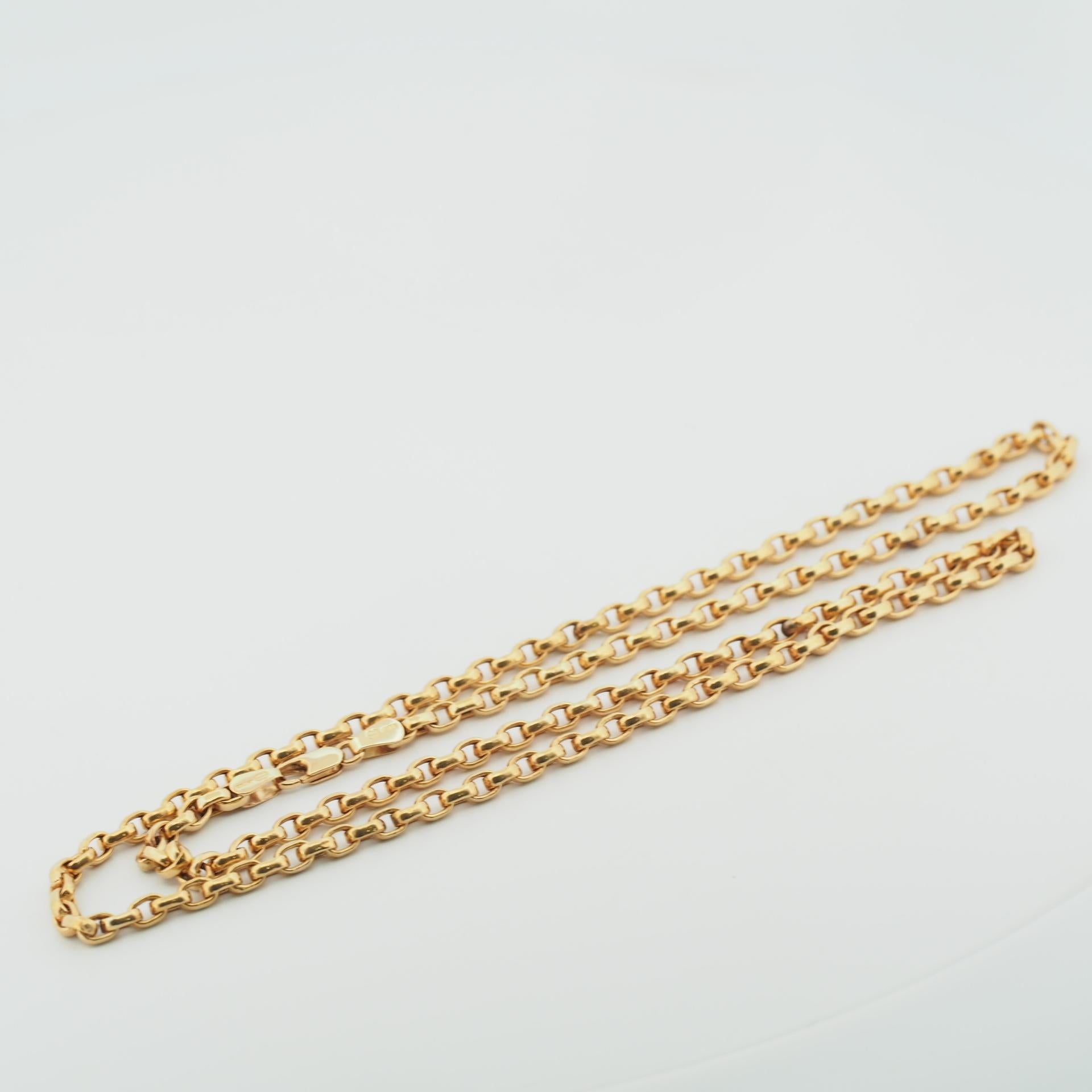 Item: Authentic Unoaerre Link Chain Necklace
Stone: ---
Metal: 18K Yellow Gold
Chain Length: 19.68 inches ( 50 cm )
Each Link size: 4.3 mm 
Weight: 7.8 Grams
Condition: Used ( very good )
Retail Price: ---
Signatures: unoaerre, 750
Accessories: ---