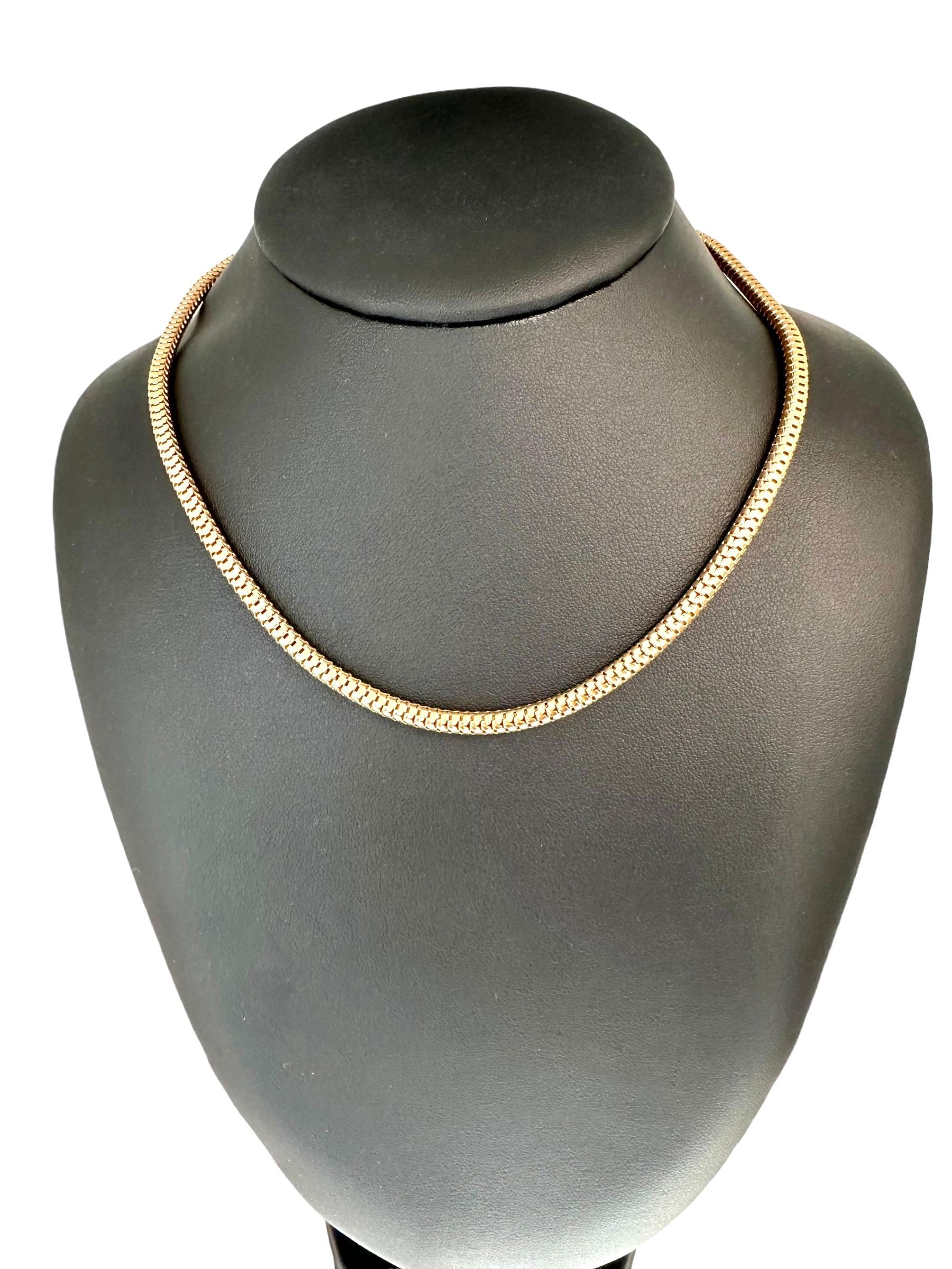 UnoAErre Yellow Gold Necklace In Good Condition For Sale In Esch sur Alzette, Esch-sur-Alzette