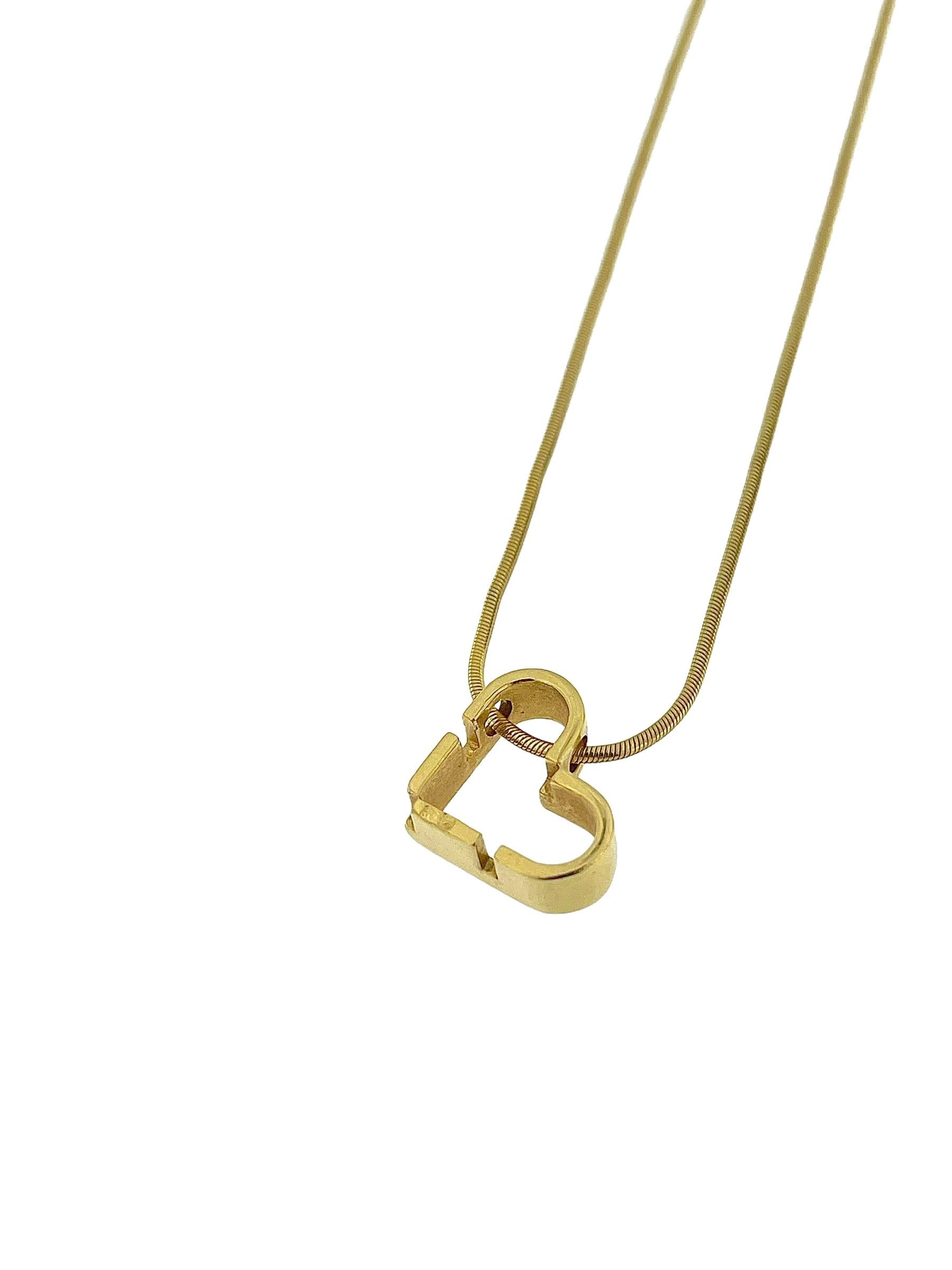 Women's or Men's UnoAErre Yellow Gold Necklace with Heart Pendant For Sale